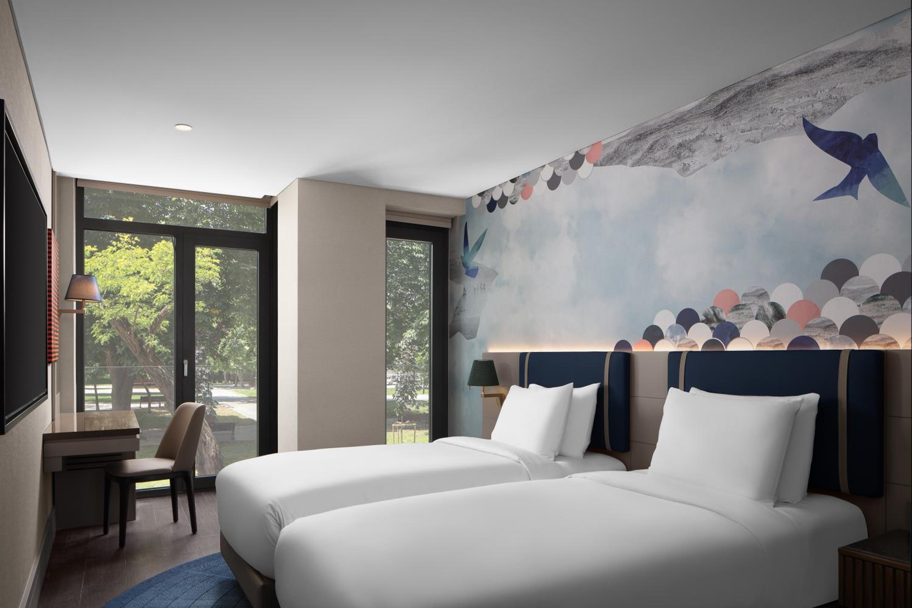 Superior Twin Room with City View