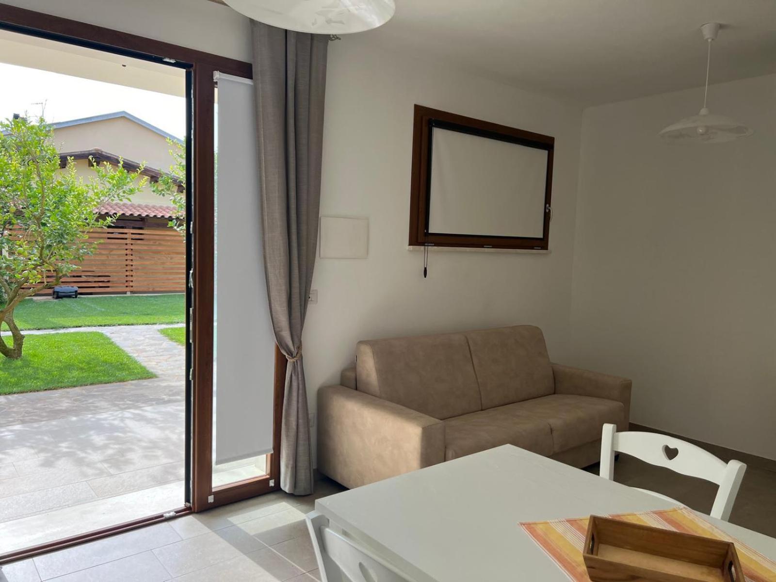 One-Bedroom Apartment with Garden