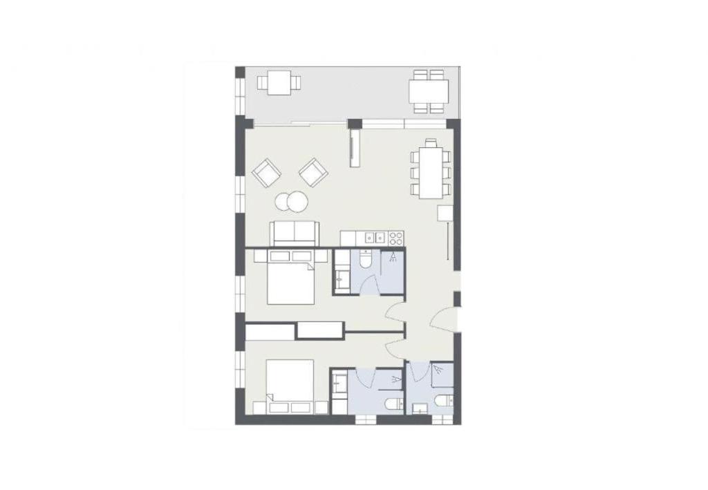Two-Bedroom Apartment with Balcony photo 3