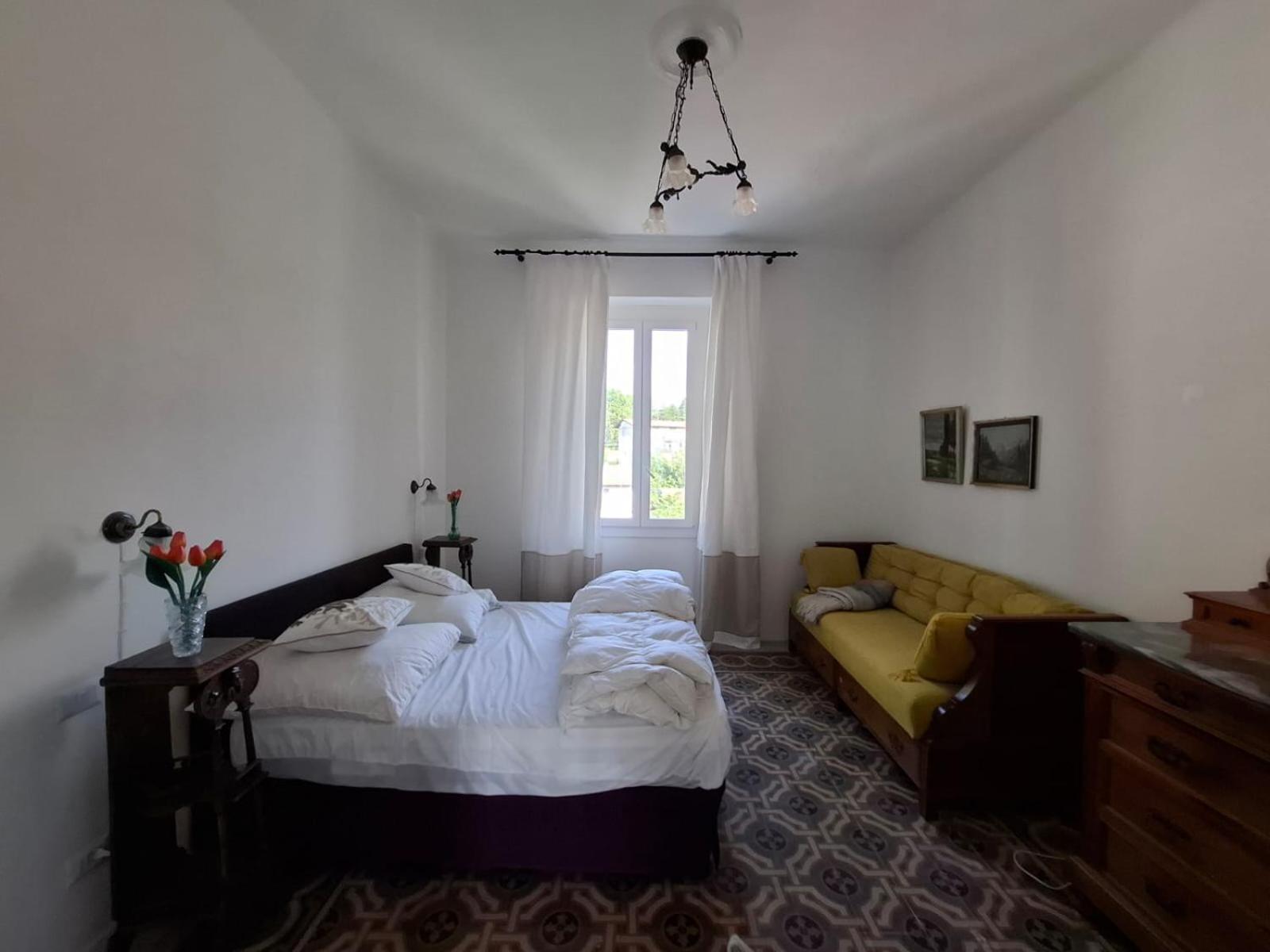Four-Bedroom Apartment with Lake View photo 1