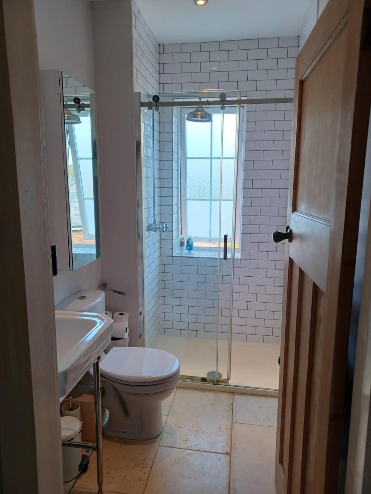 Double Room with Private Bathroom photo 3