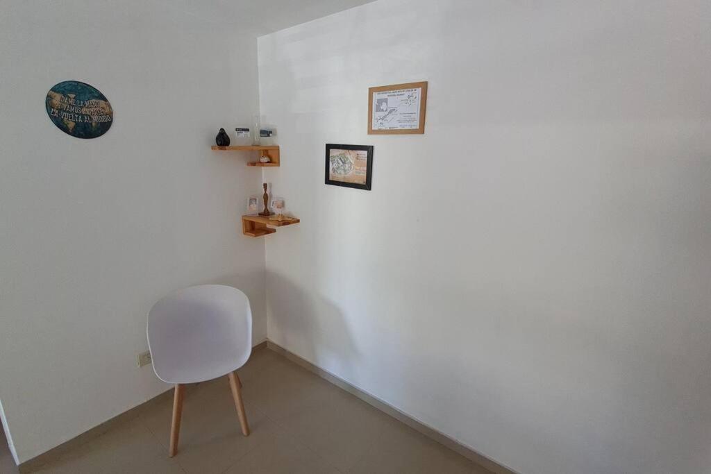 One-Bedroom Apartment photo 3