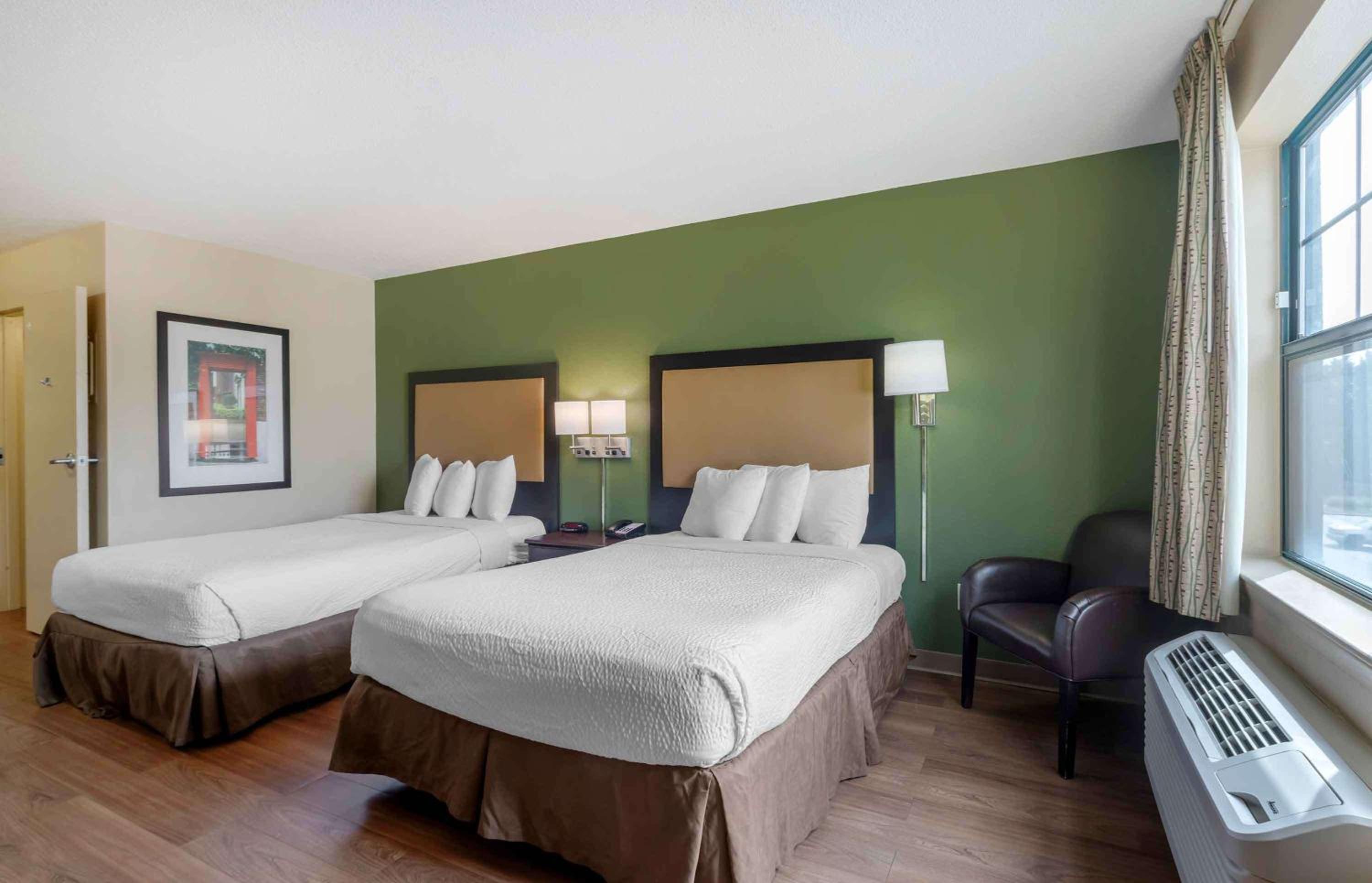 Studio with 2 Double Beds - Non-Smoking - Photo 1