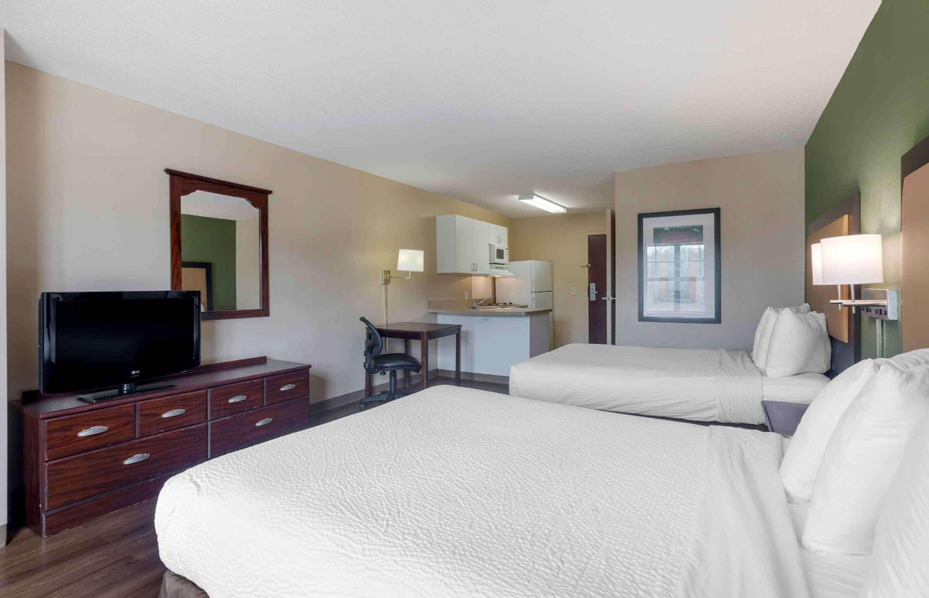 Studio with 2 Double Beds - Non-Smoking - Photo 7