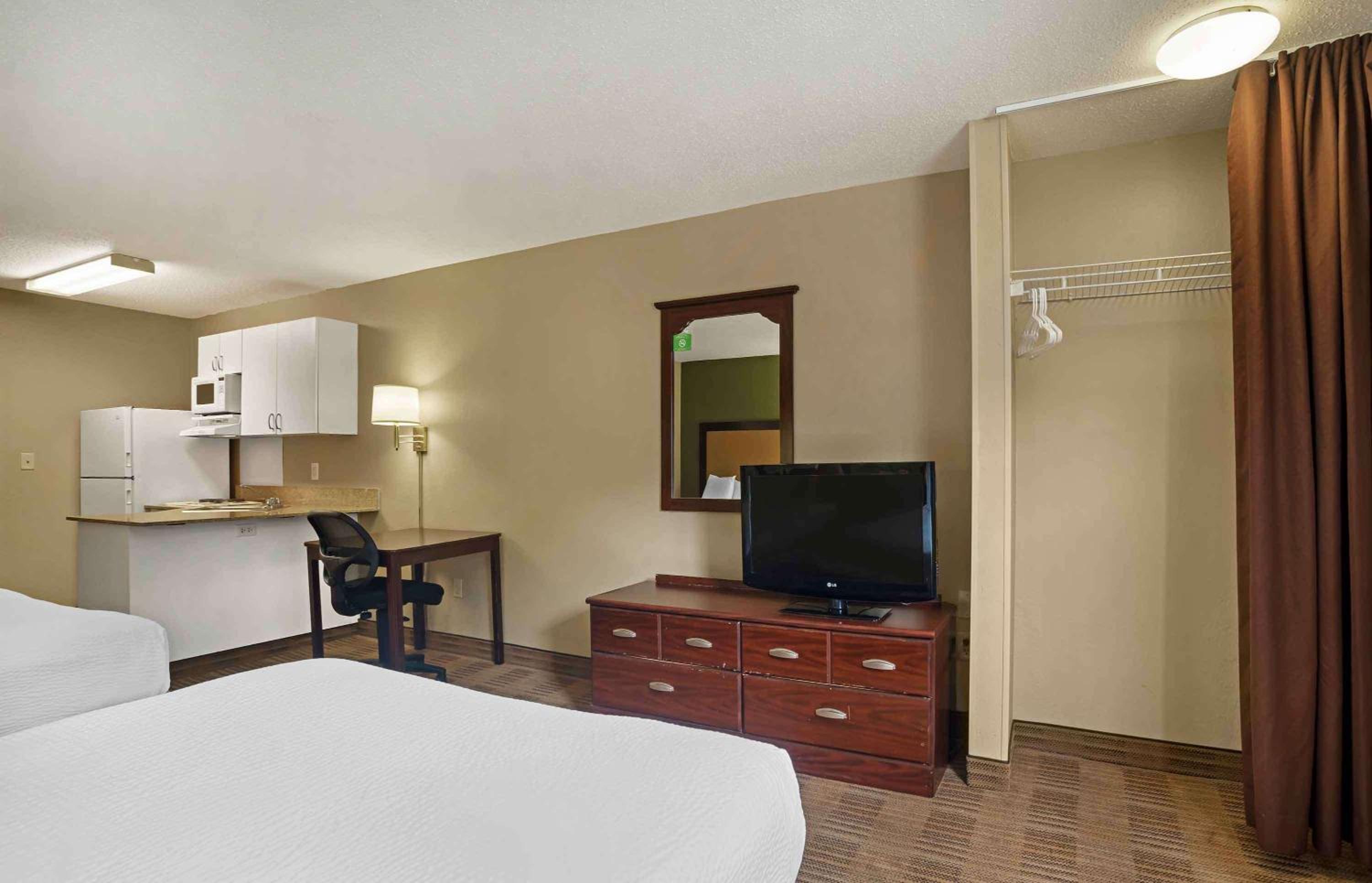 Studio with 2 Double Beds - Non-Smoking - Photo 3