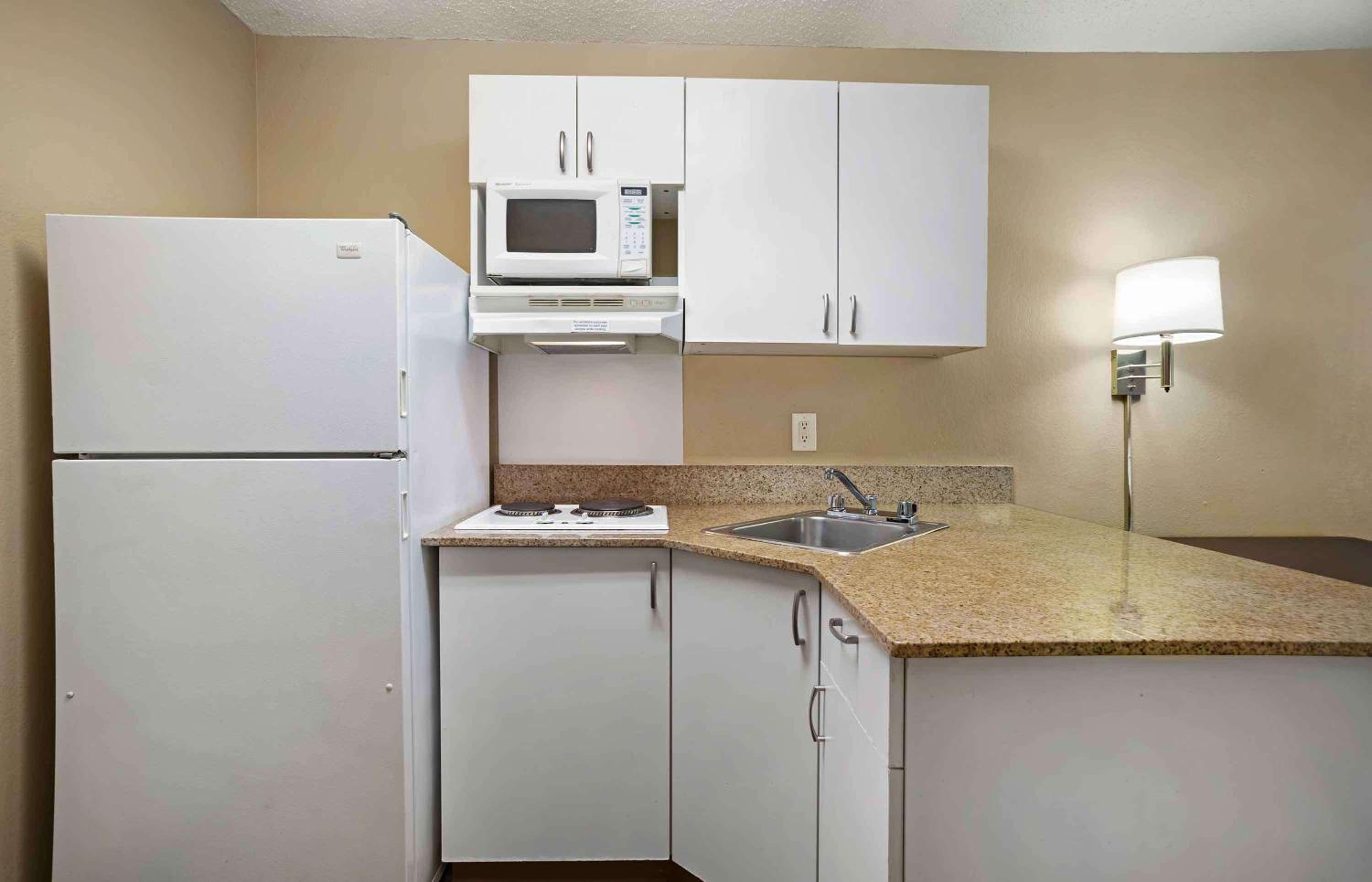 Studio with 2 Double Beds - Non-Smoking - Photo 9