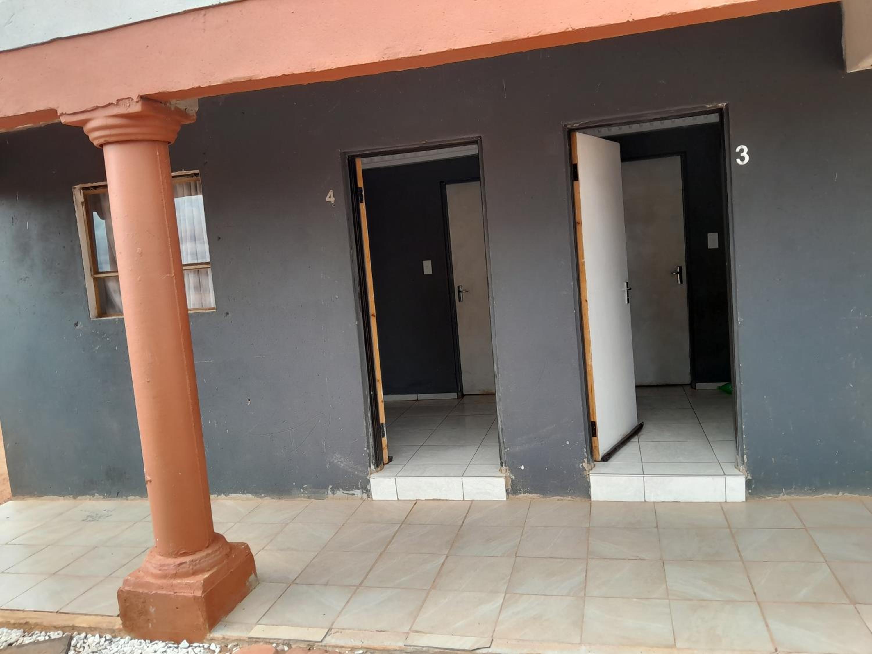 Single Room photo 3