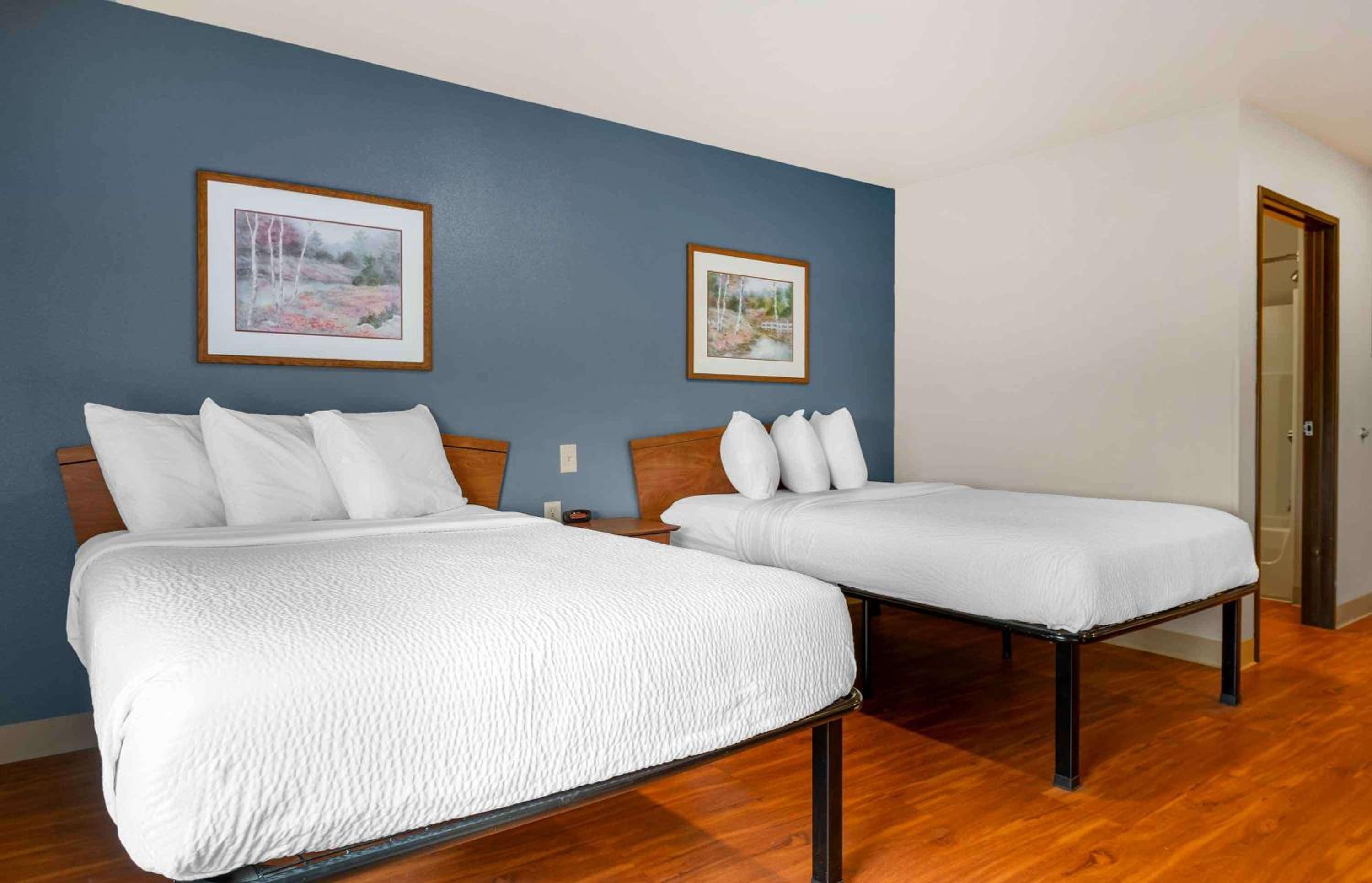 Double Room with Two Double Beds - Non-Smoking photo 1