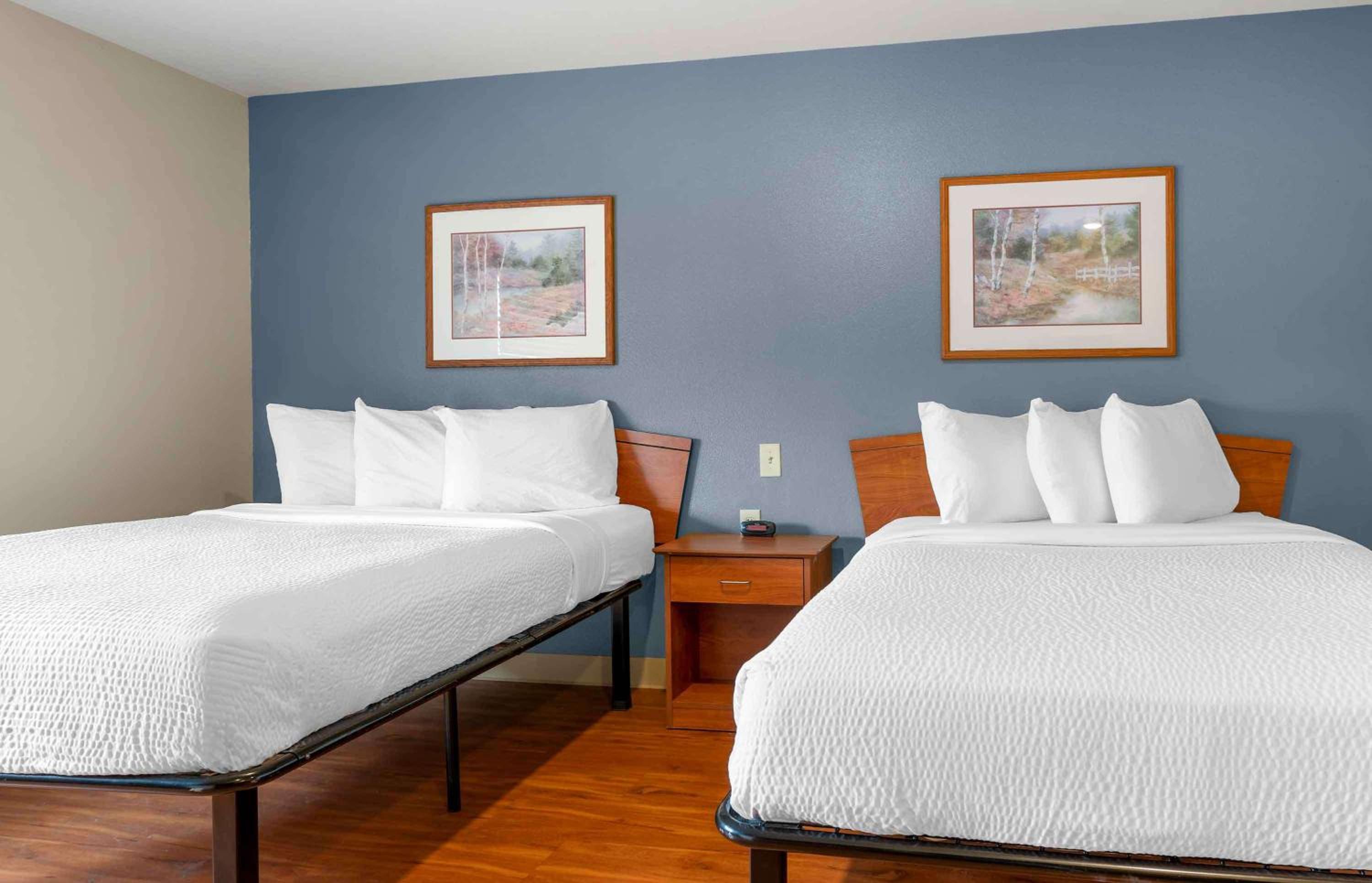 Double Room with Two Double Beds - Non-Smoking photo 2