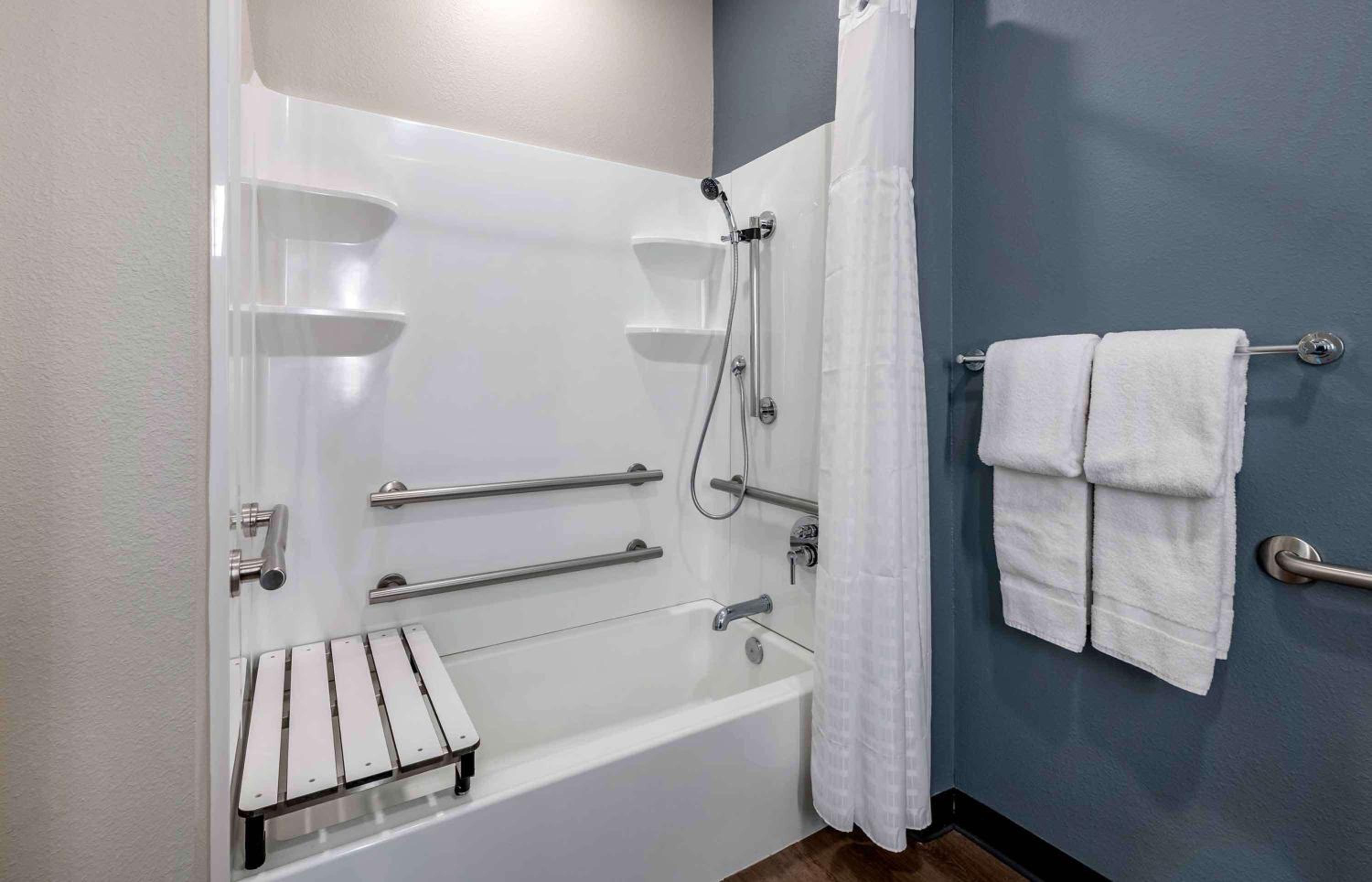Queen Studio - Disability Access - Photo 4