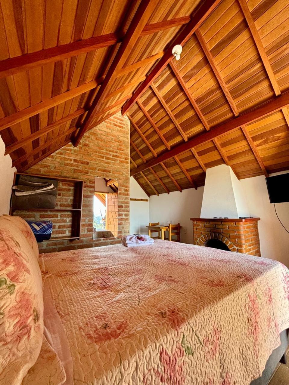 Deluxe Double Room with Balcony photo 1