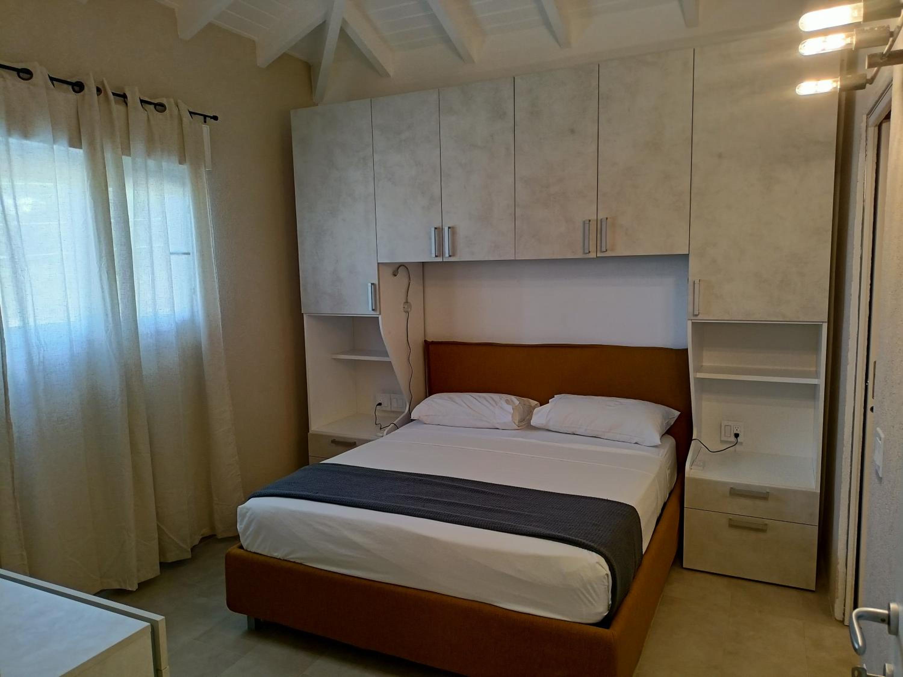 Two-Bedroom Apartment with Balcony and Terrace photo 1