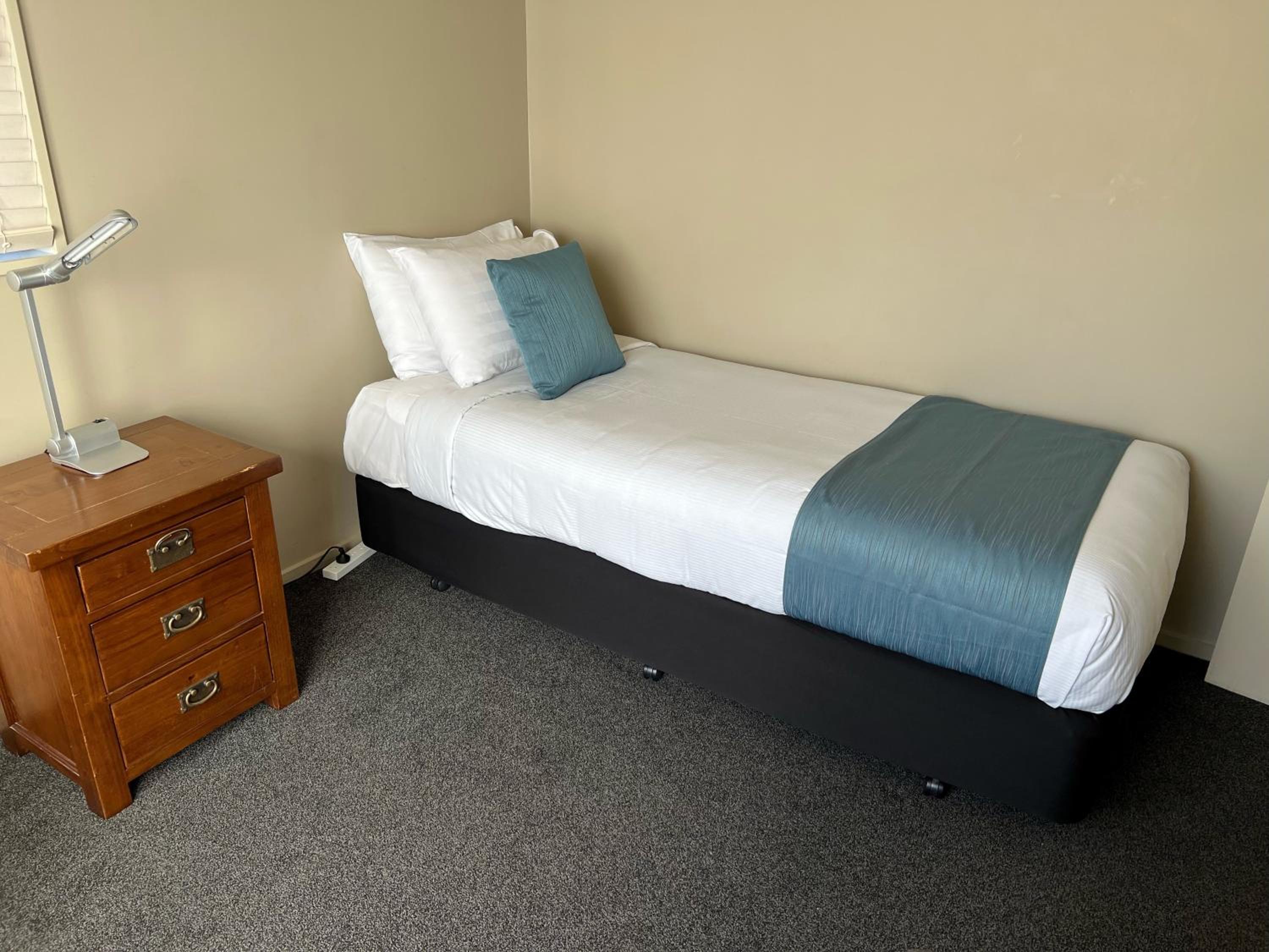Four-Bedroom Apartment - Photo 9