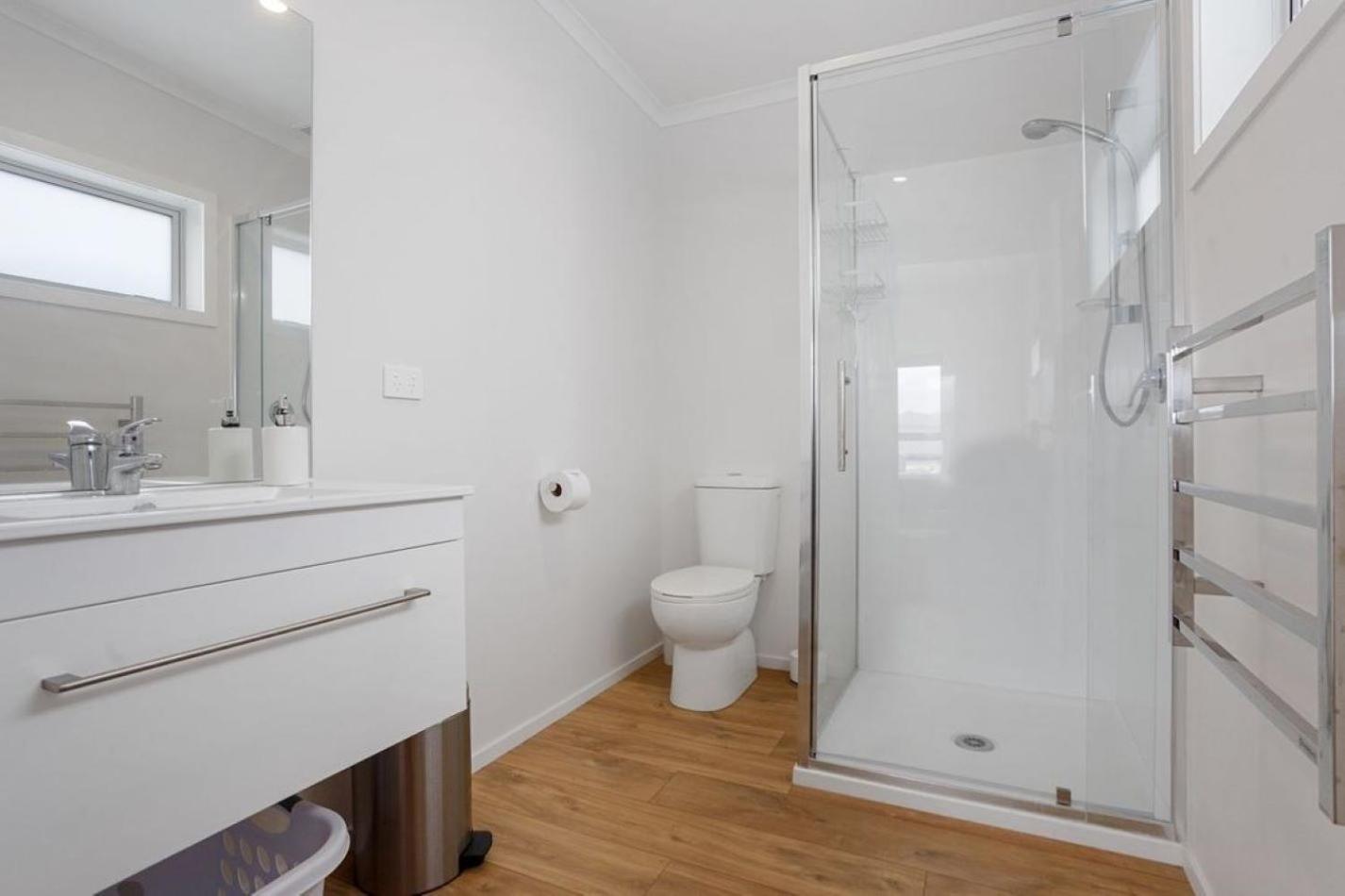 Three-Bedroom House photo 3