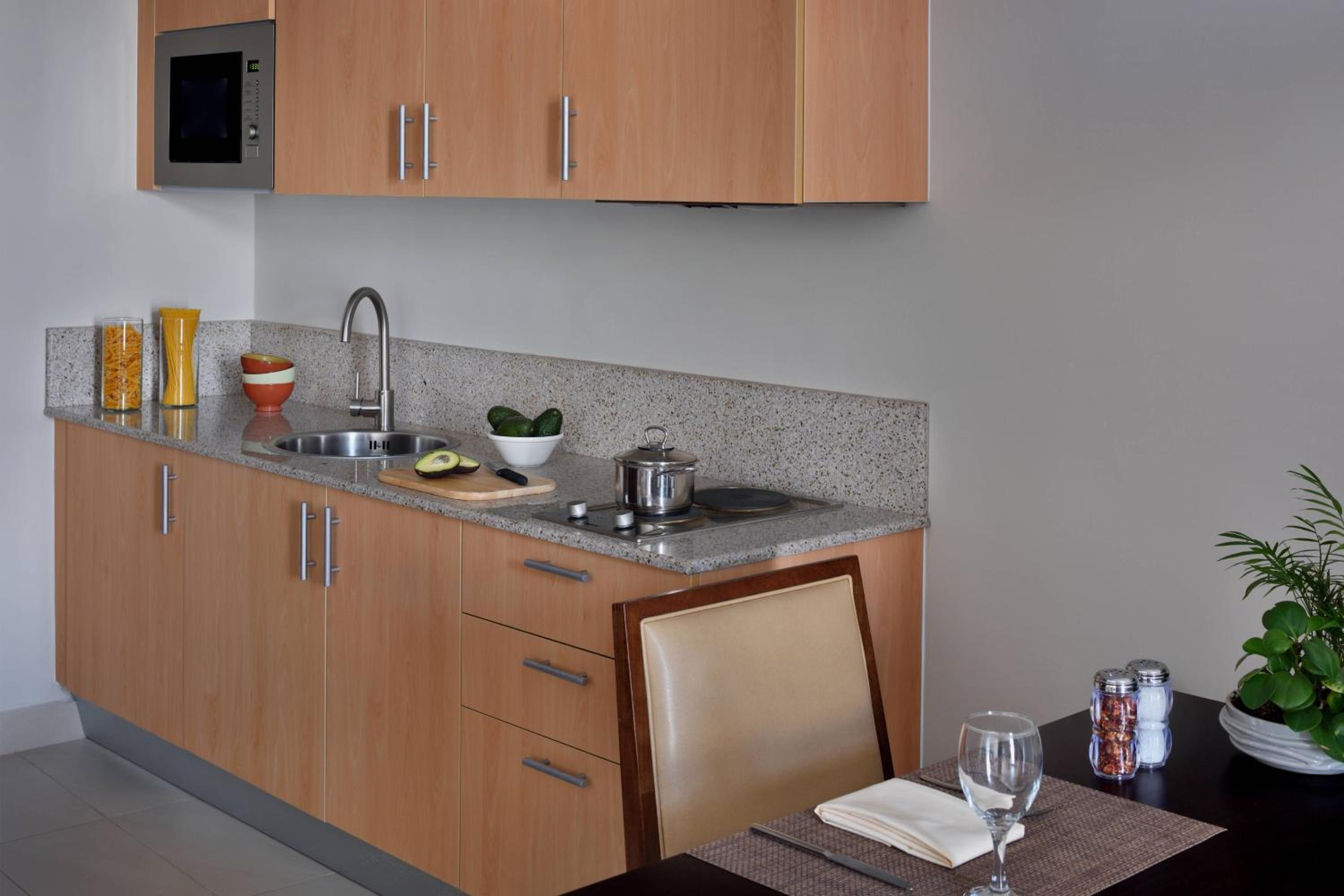 1 Bedroom Suite, 1 King photo 2