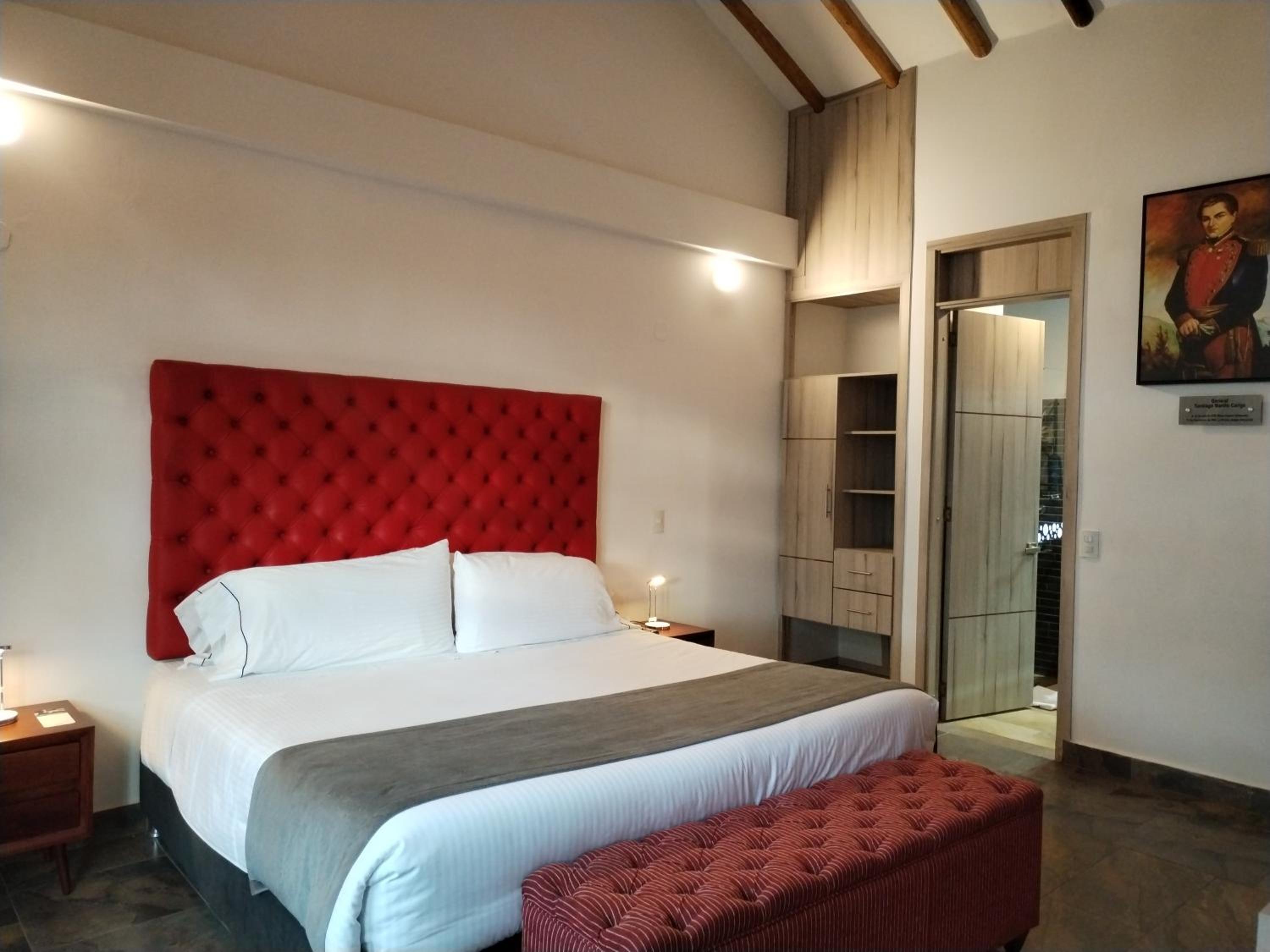Superior King Room