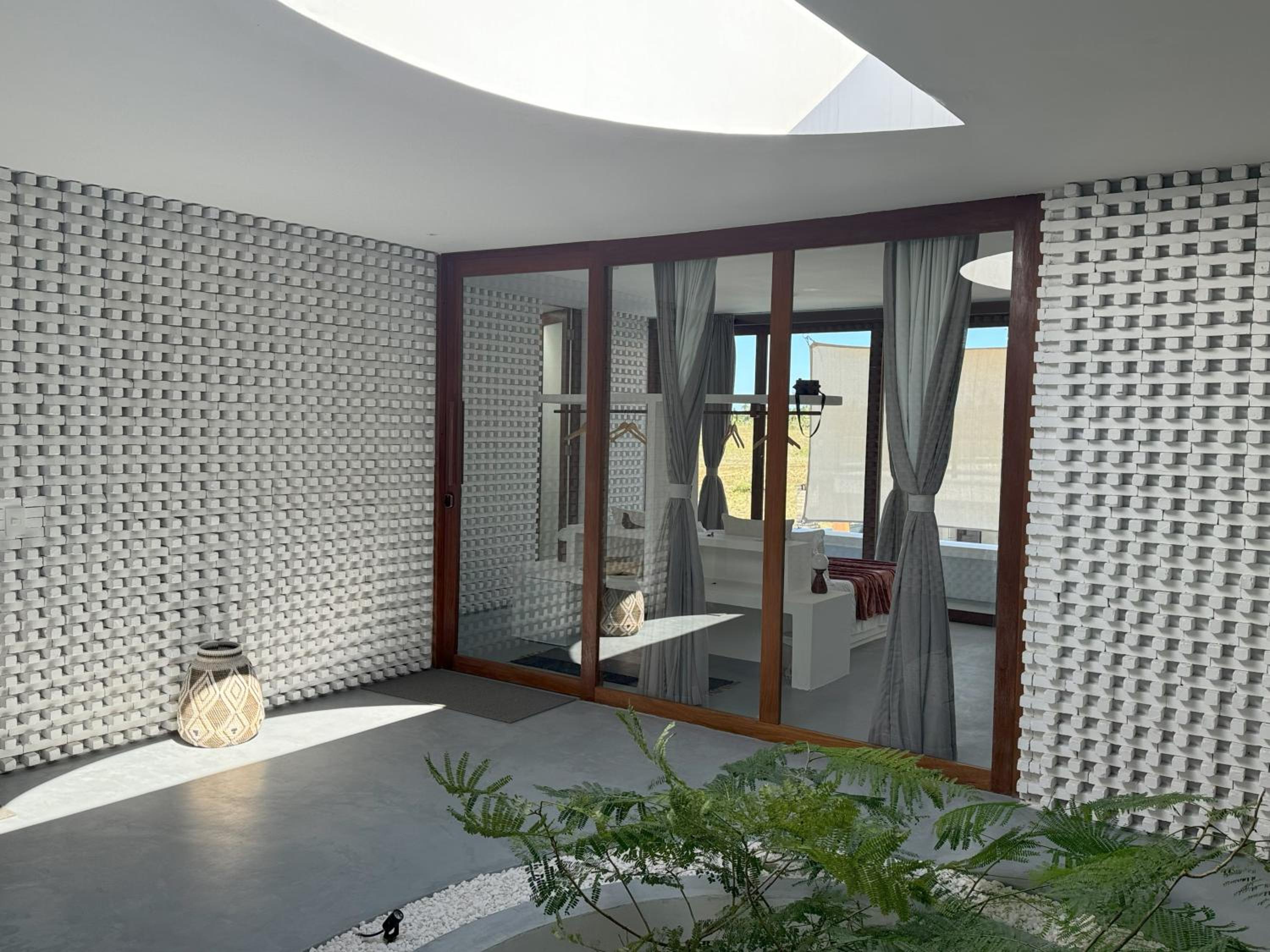 Deluxe Double Room with Balcony and Sea View