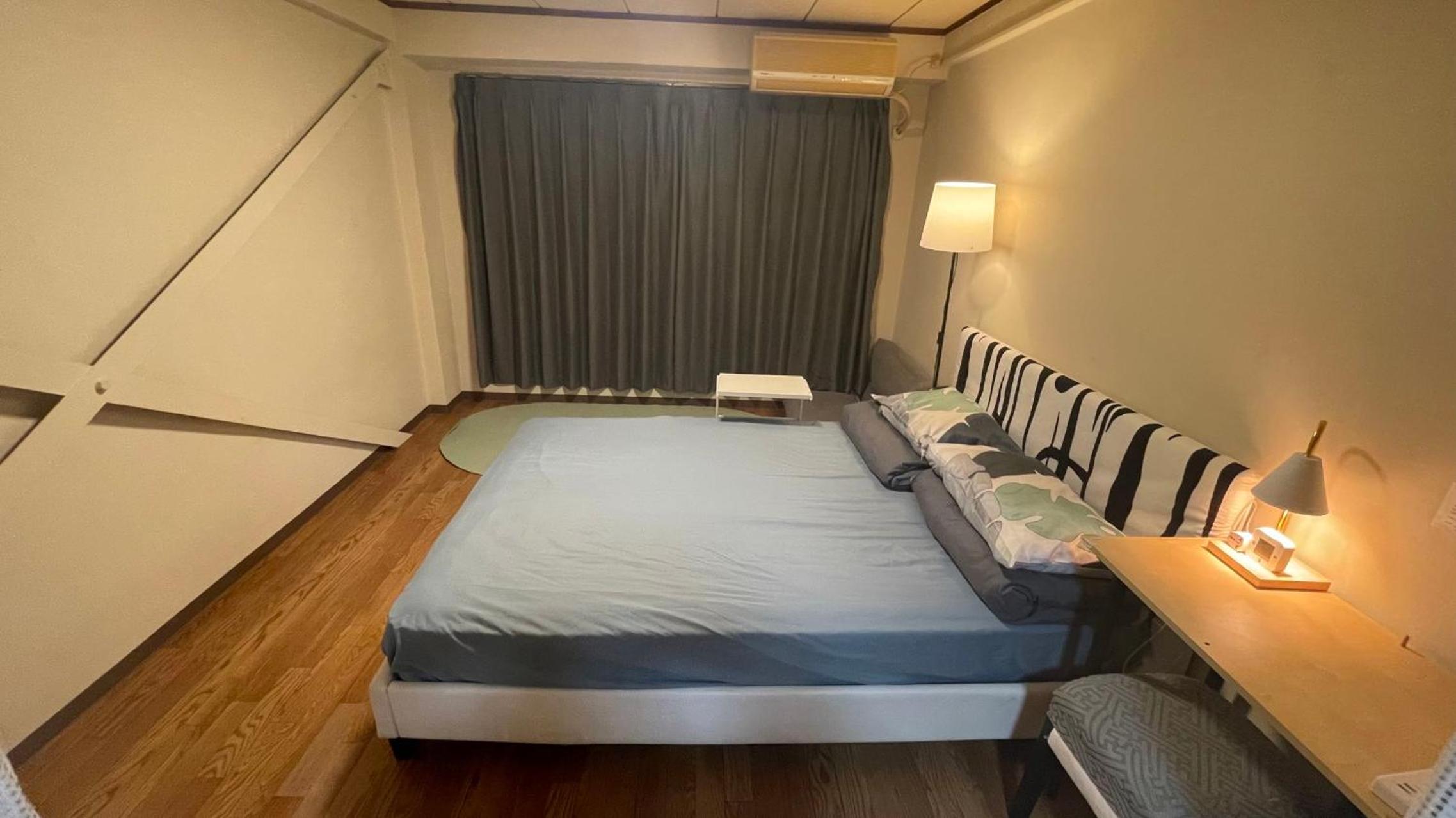 One-Bedroom Apartment with Balcony photo 2