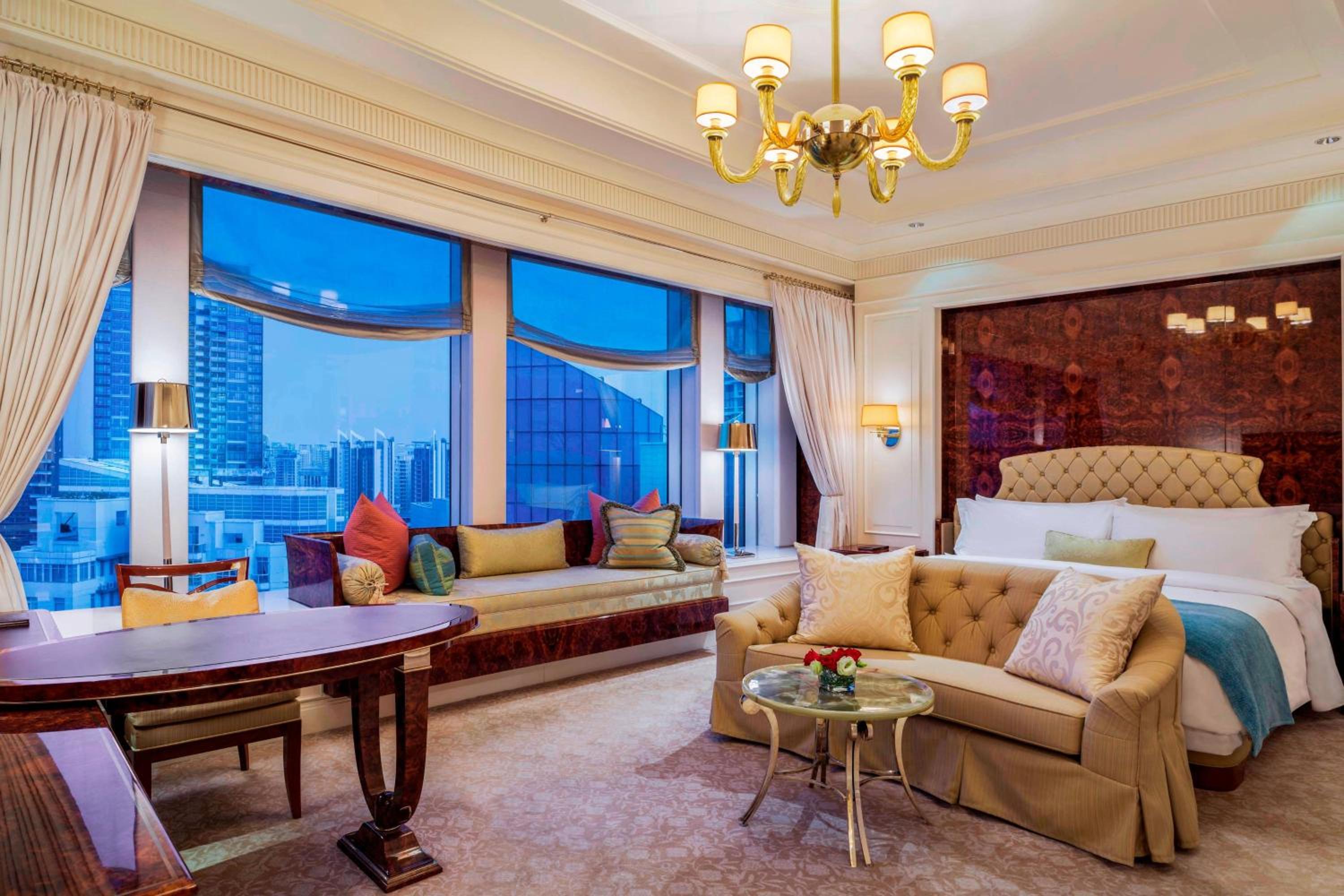 Executive Deluxe King Room Executive Deluxe King Room