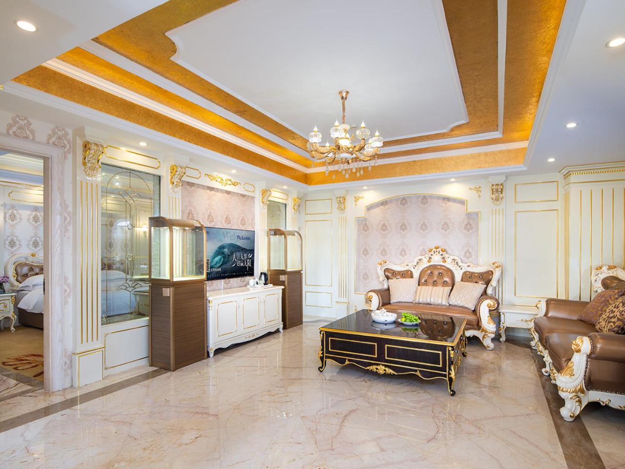 Suite with View