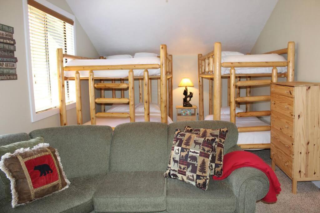 Three-Bedroom House photo 1