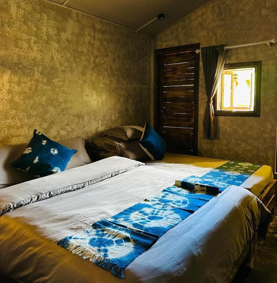 Triple Room With Mountain View