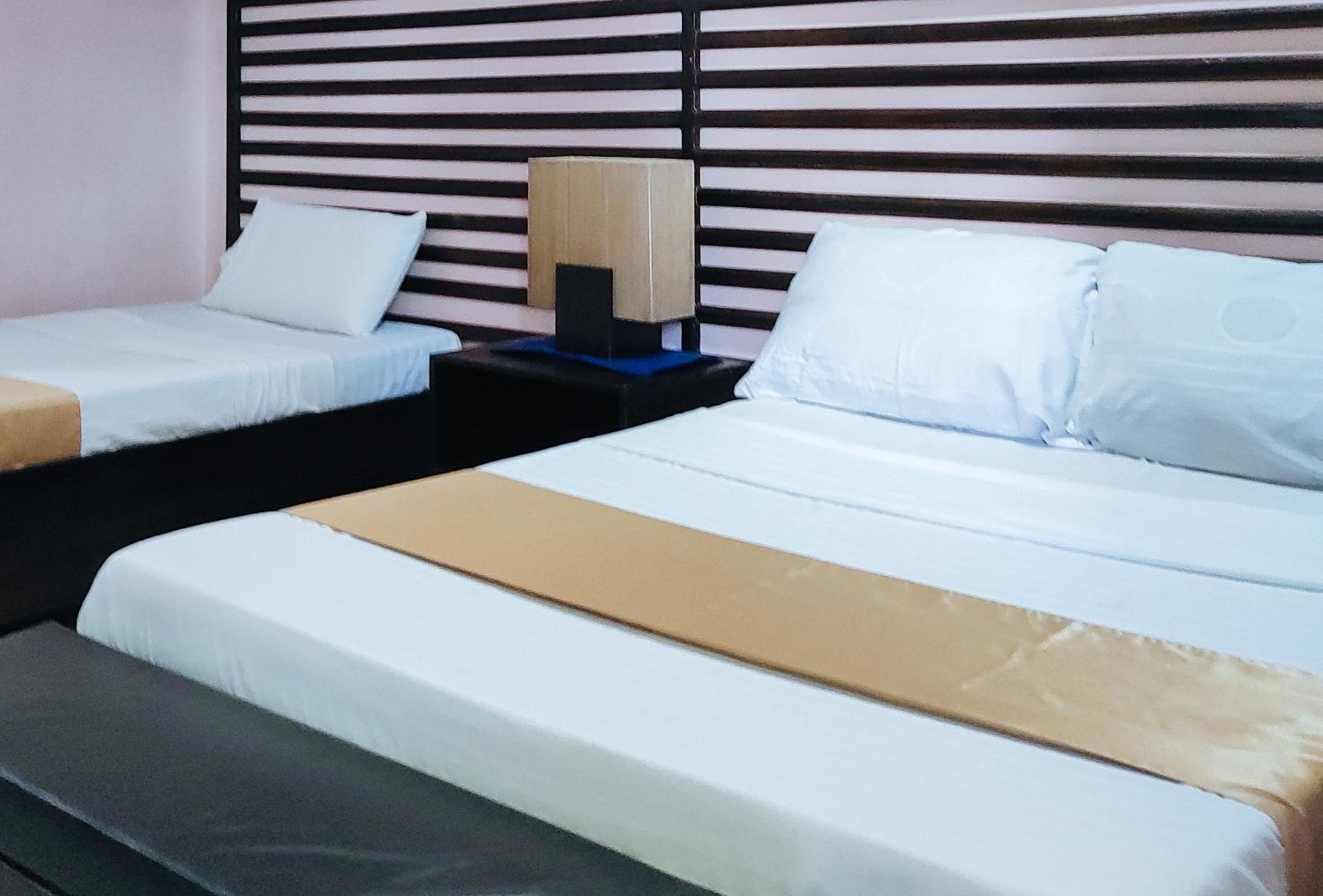 Standard Double Room - Photo 4