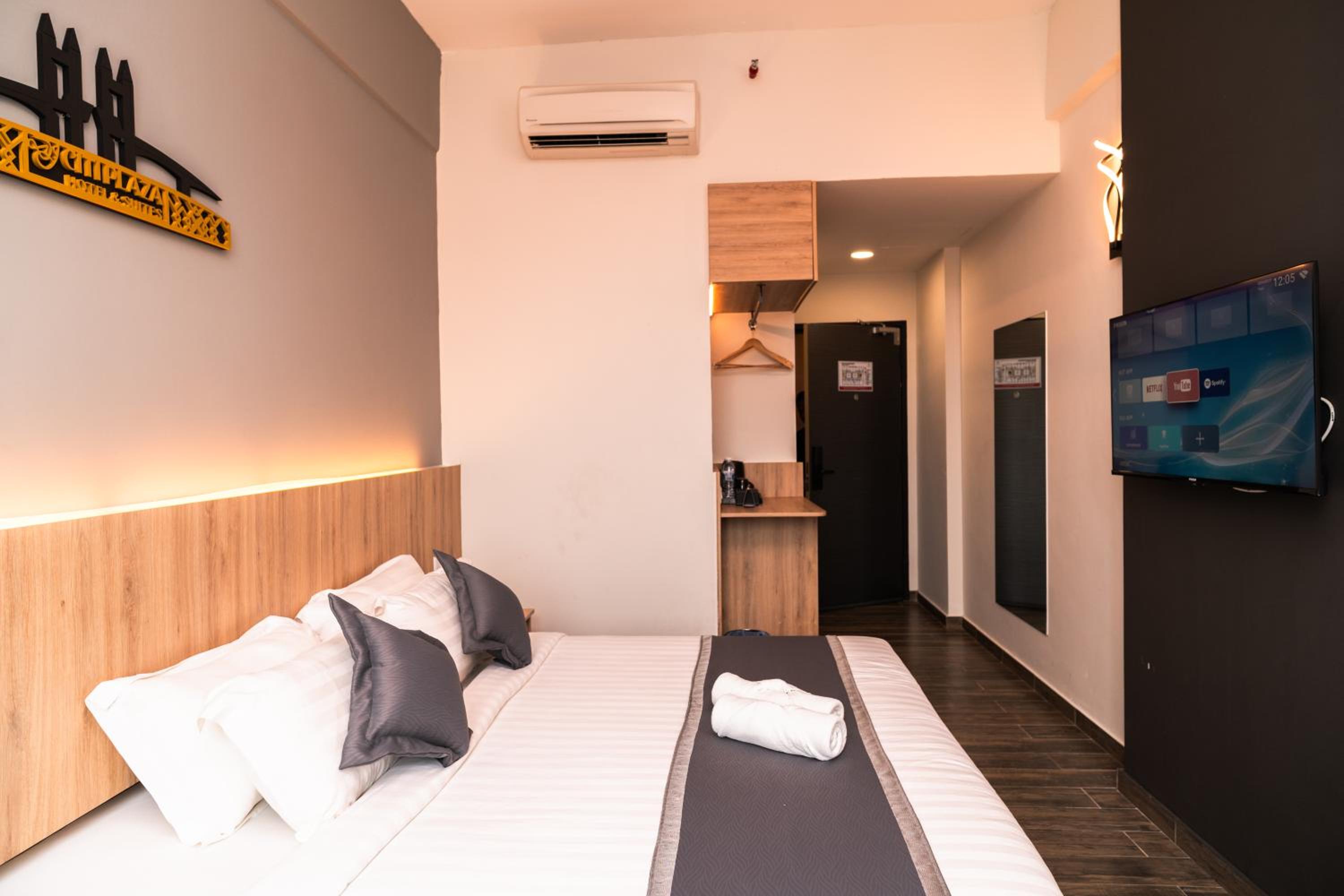 Premier Standard - Photo 16