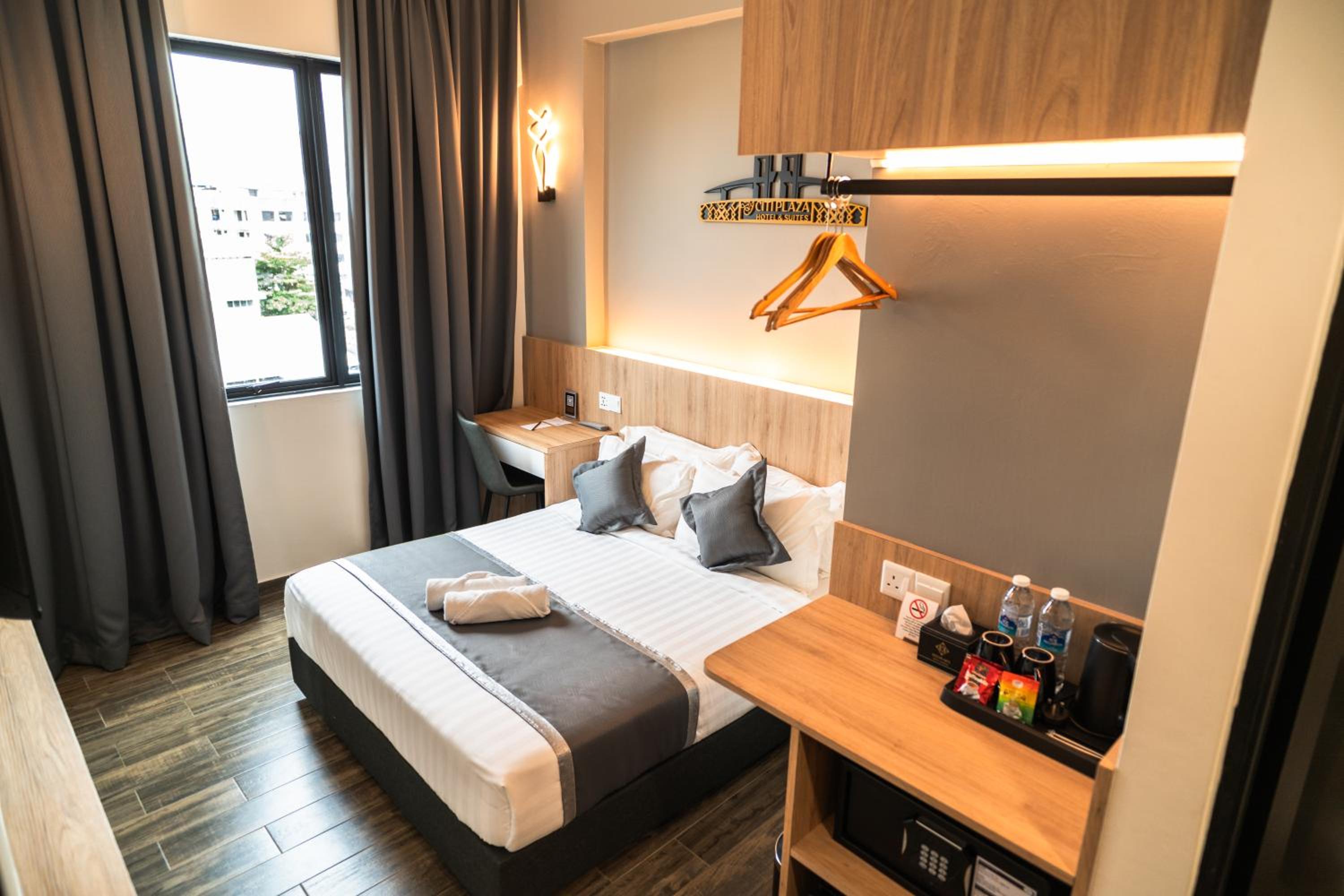 Premier Standard - Photo 18