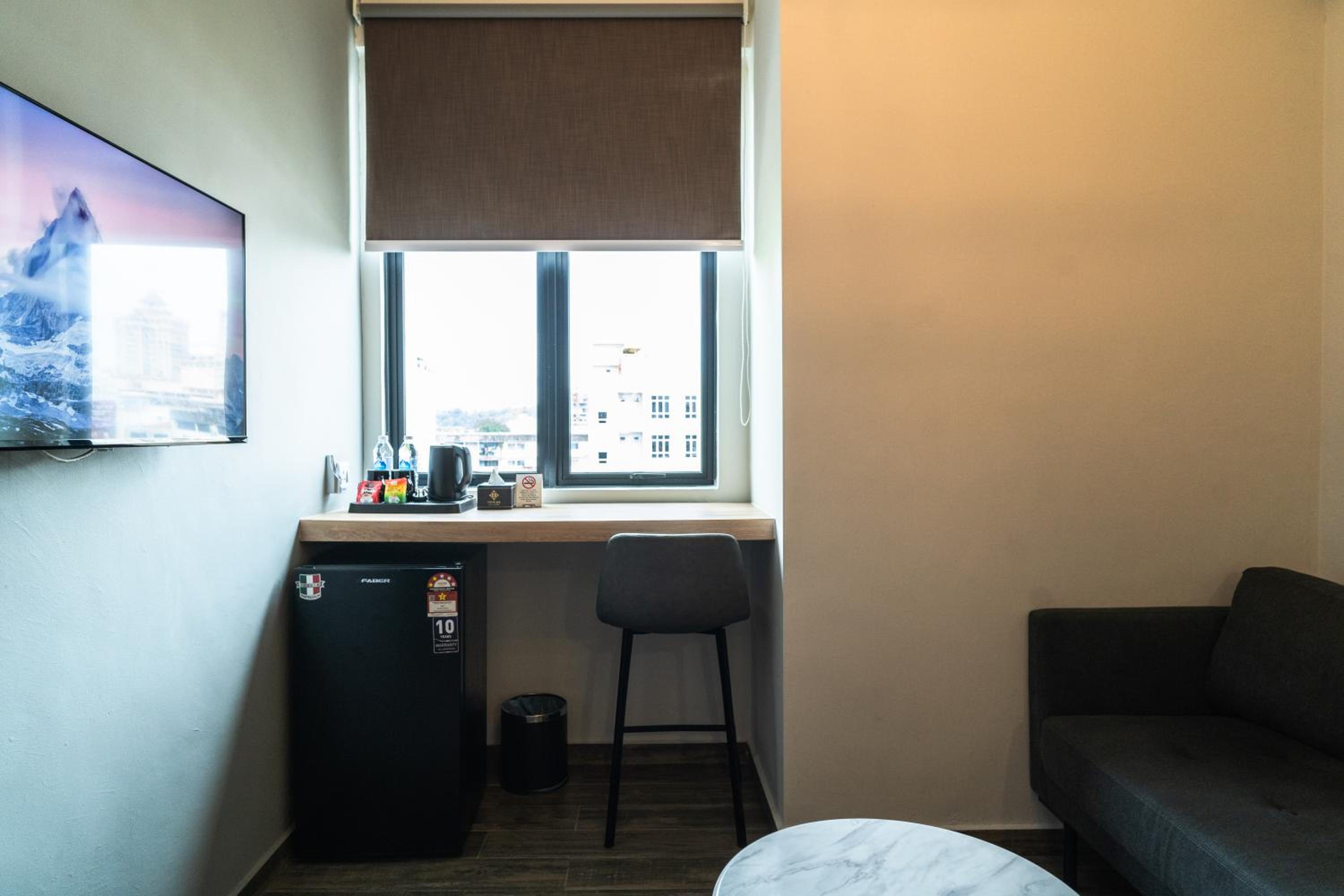 1-Bedroom Suite - Photo 10