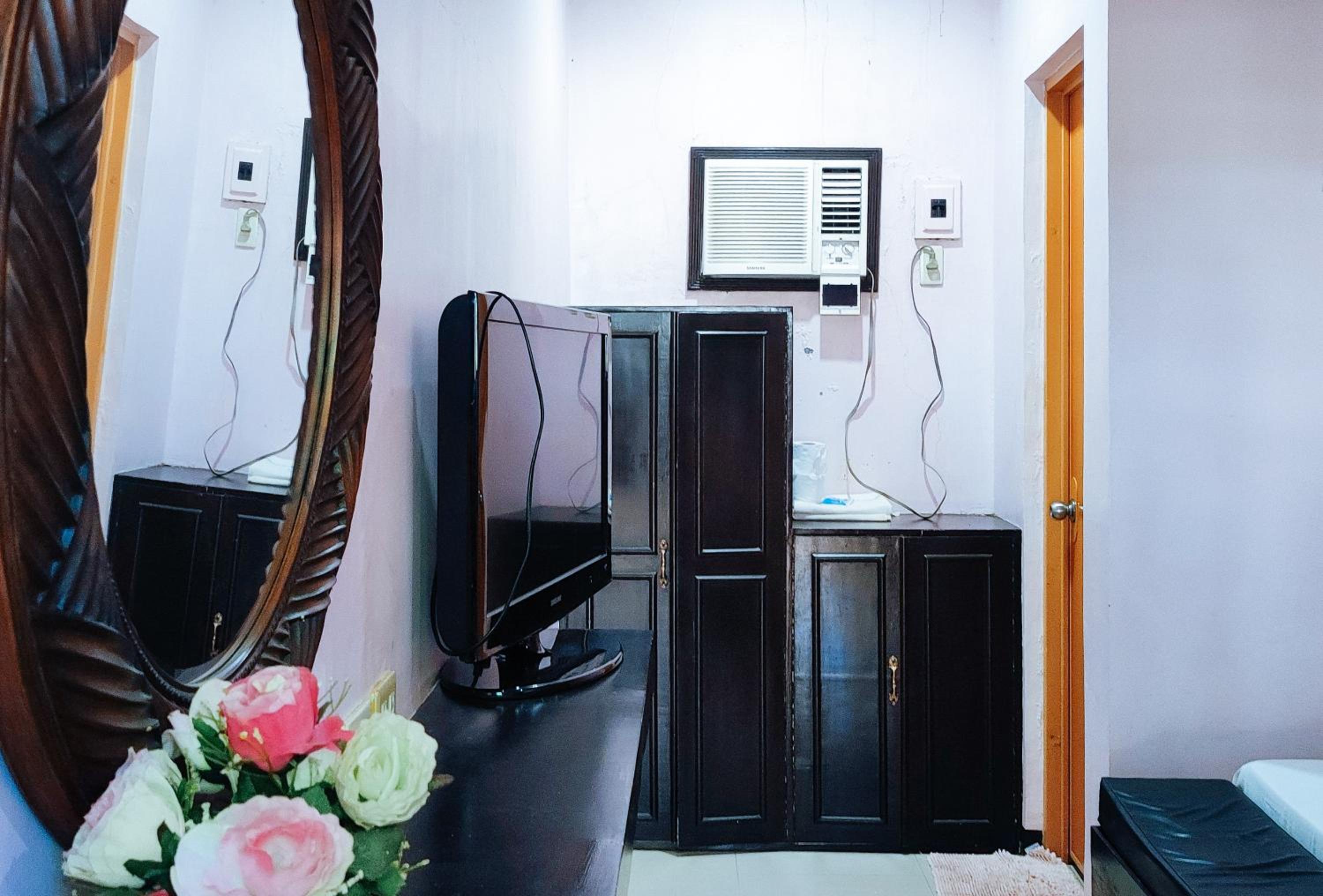 Deluxe Room - Photo 4