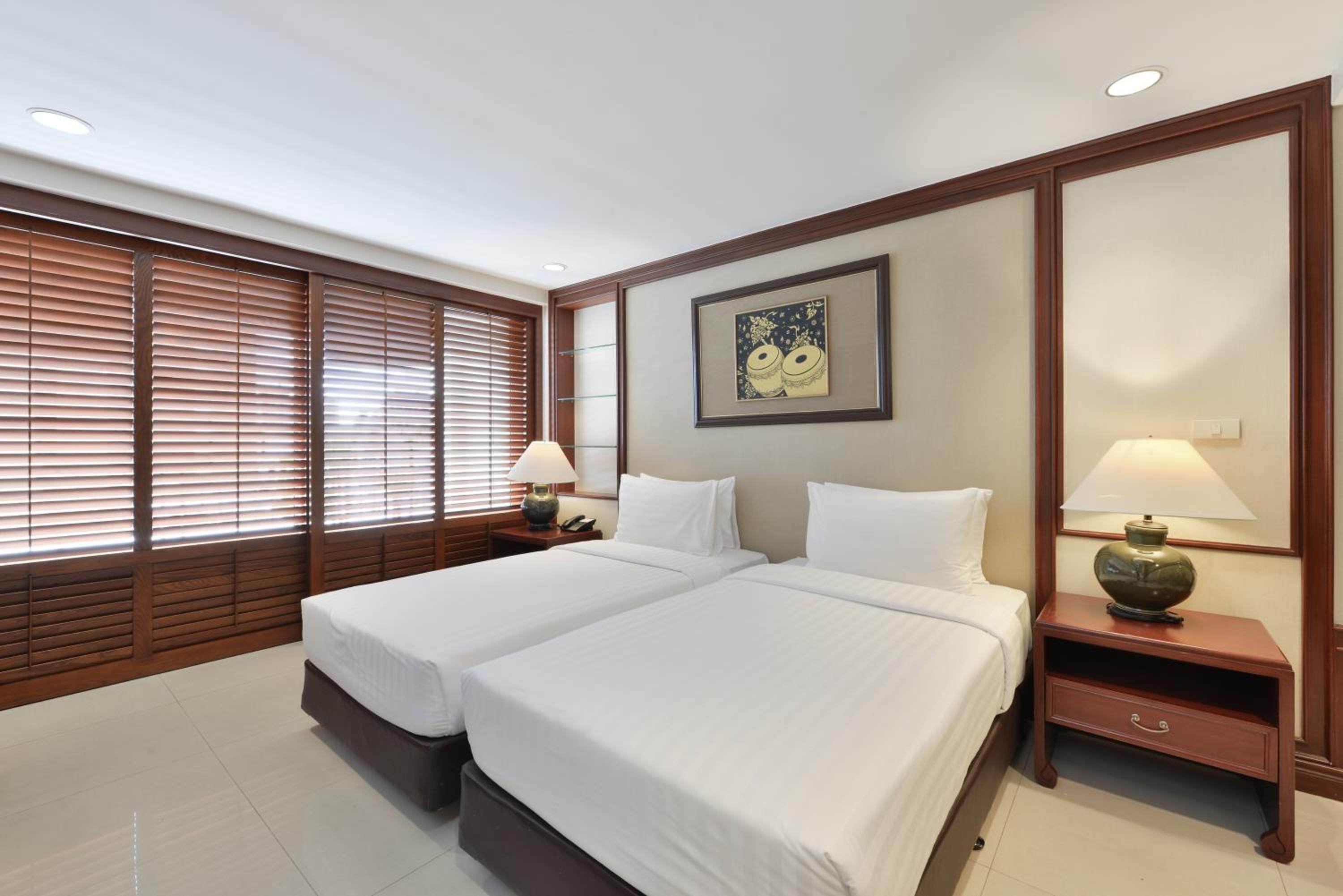 Two Bedroom Executive Family (8 people)