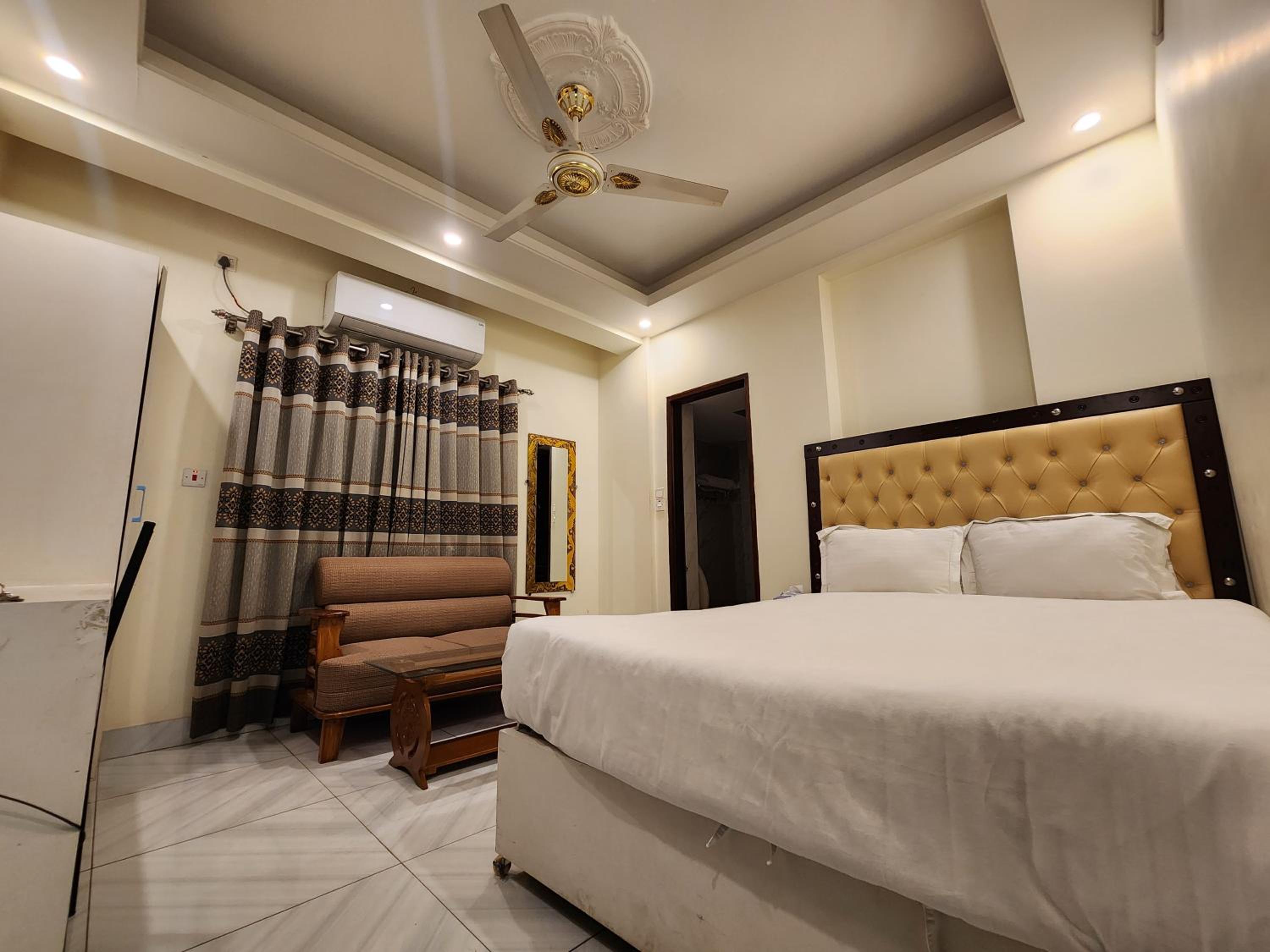 Deluxe Double Room photo 3