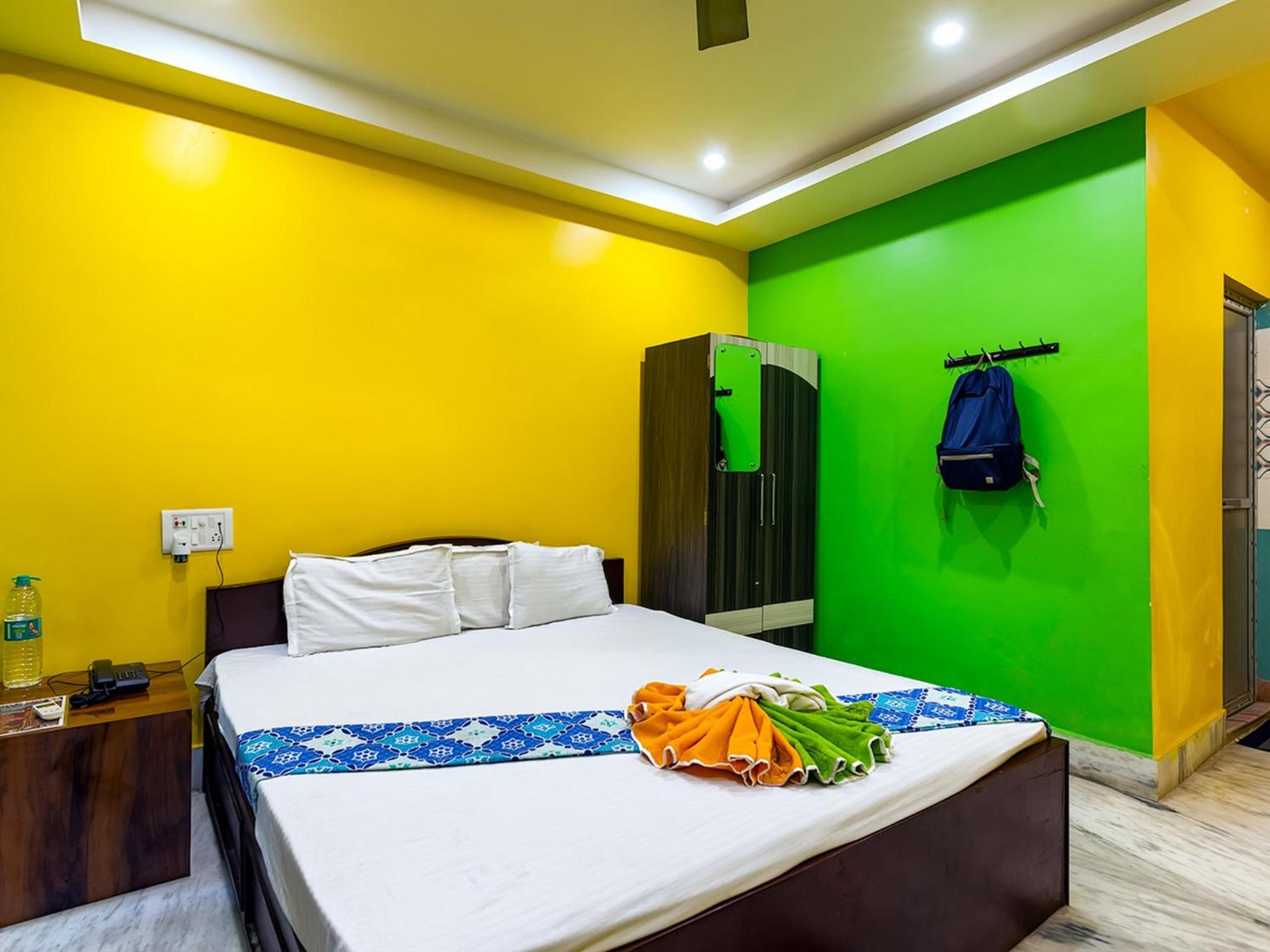 Deluxe King Room photo 1