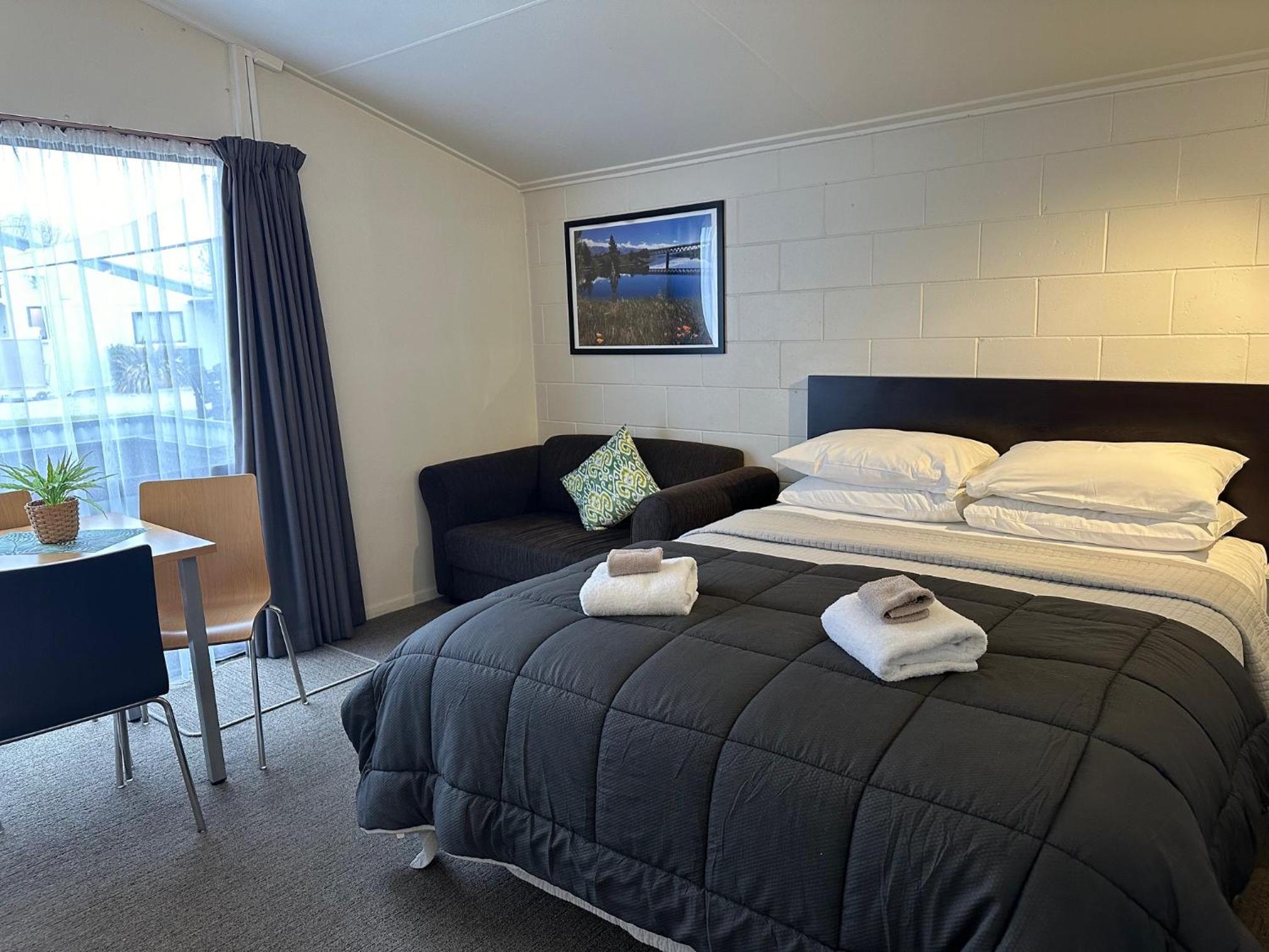 Double Queen Suite photo 2