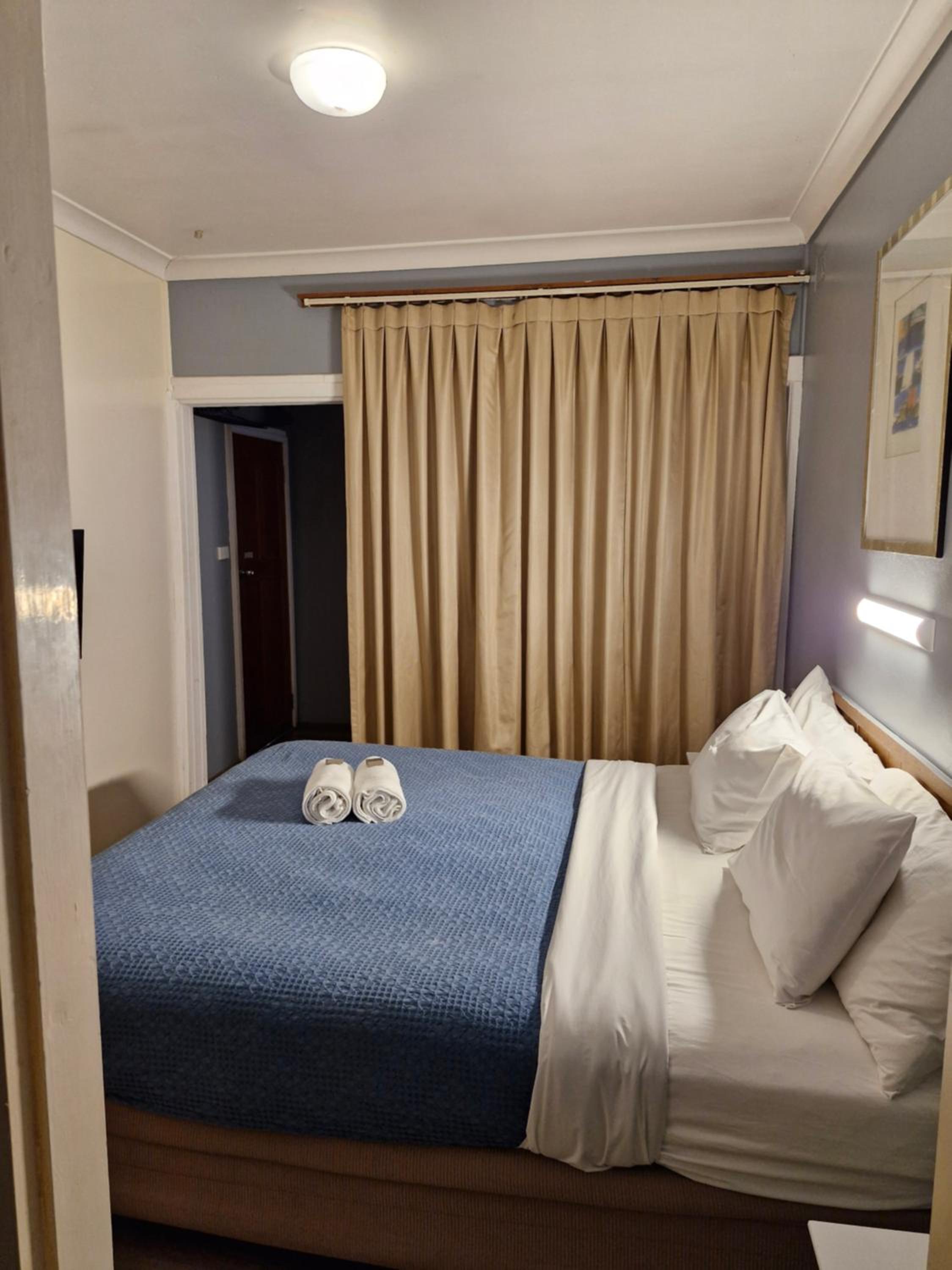 Quadruple Room with Private Bathroom - Photo 1
