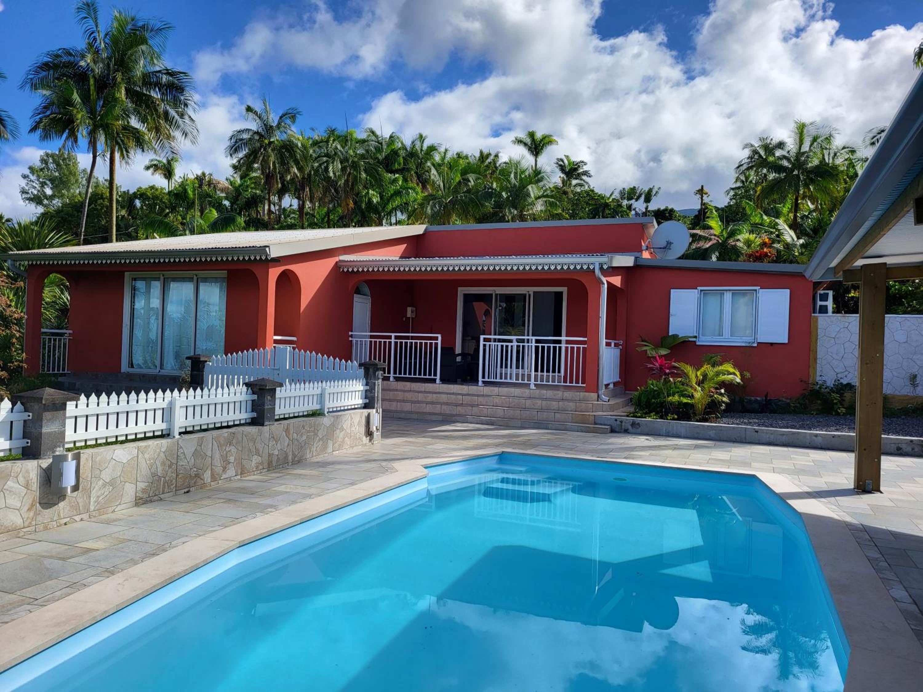 Villa With Private Pool photo 2