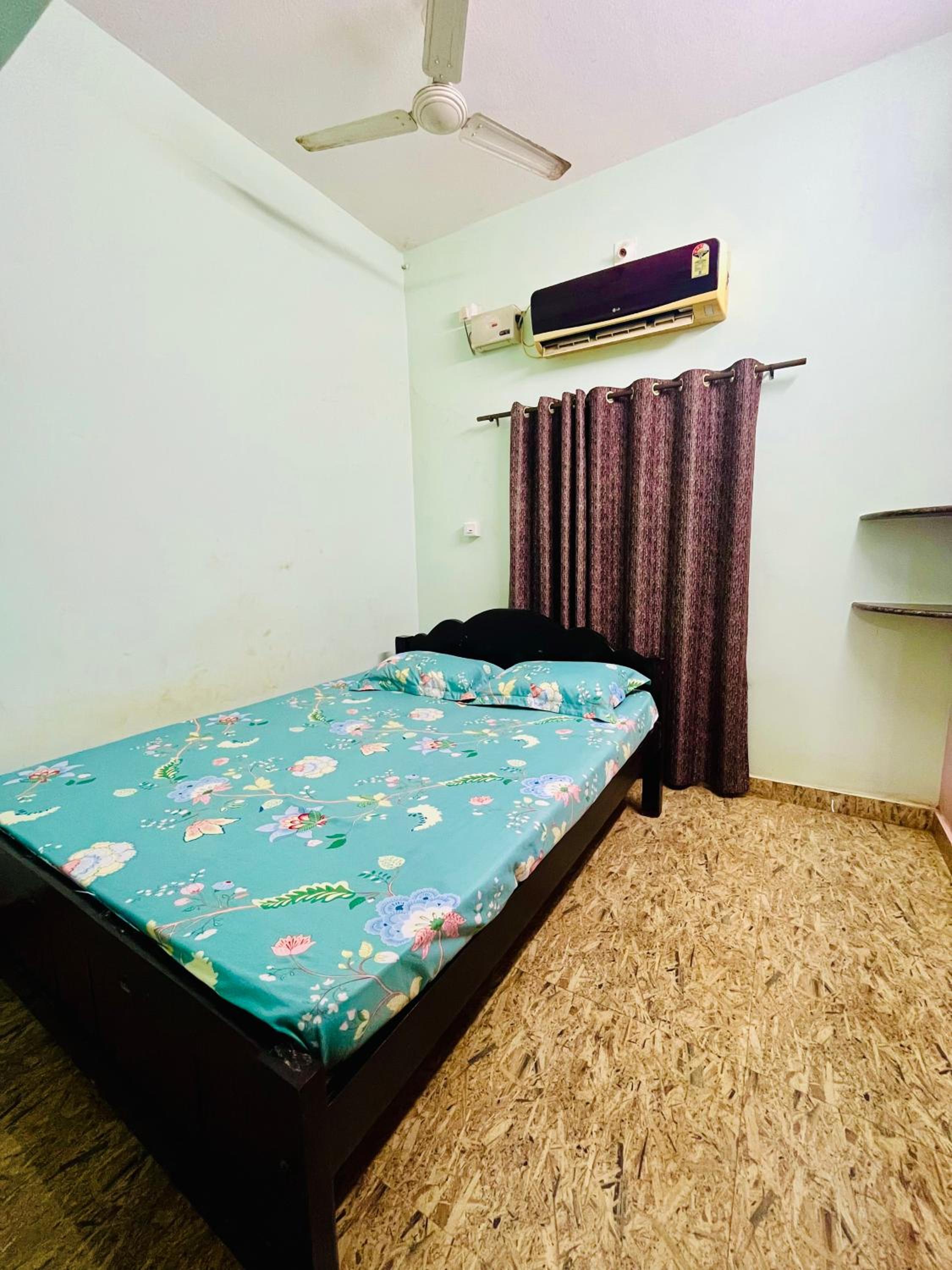 Three-Bedroom Villa photo 2