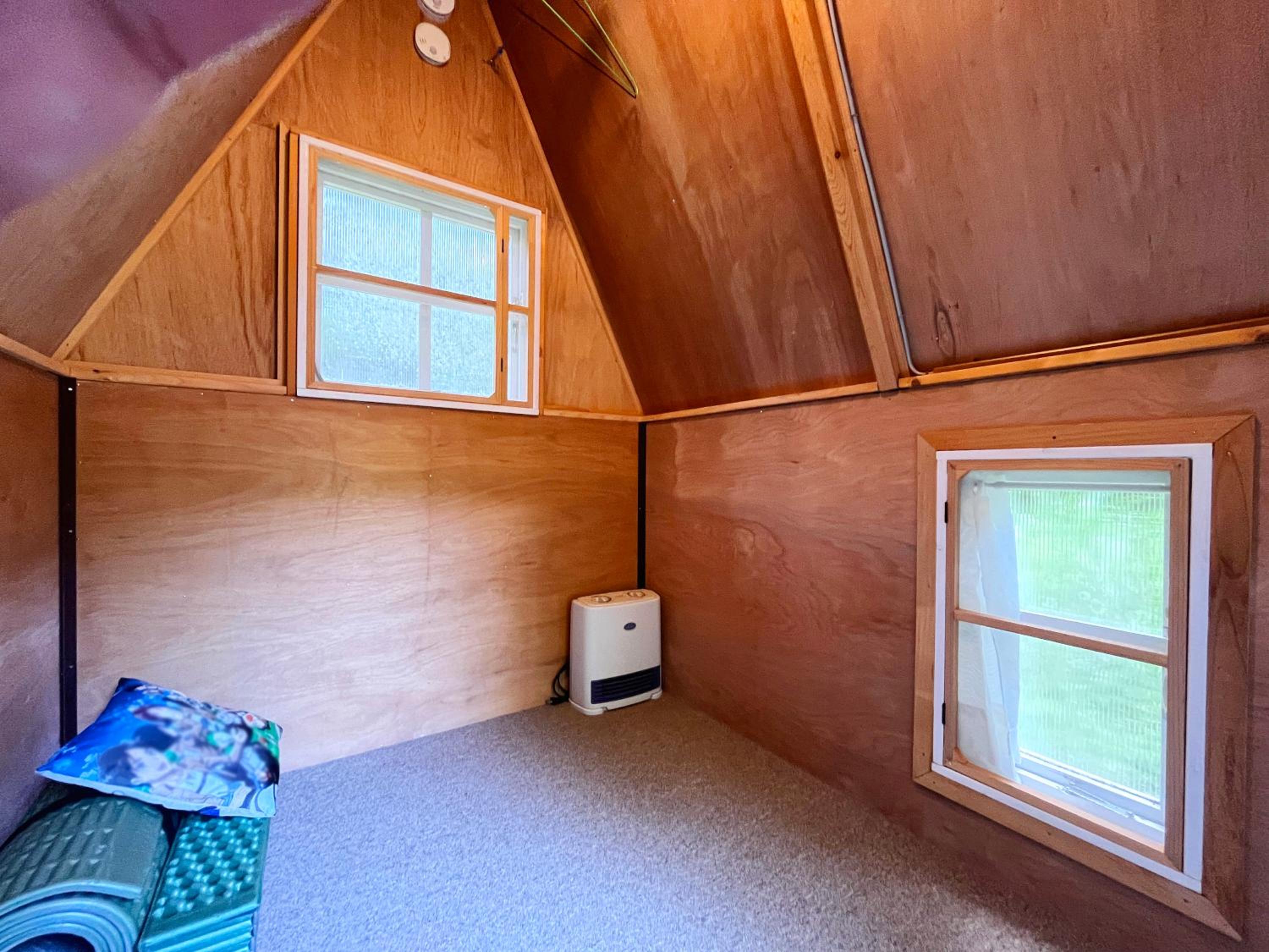 Small Single Room photo 1