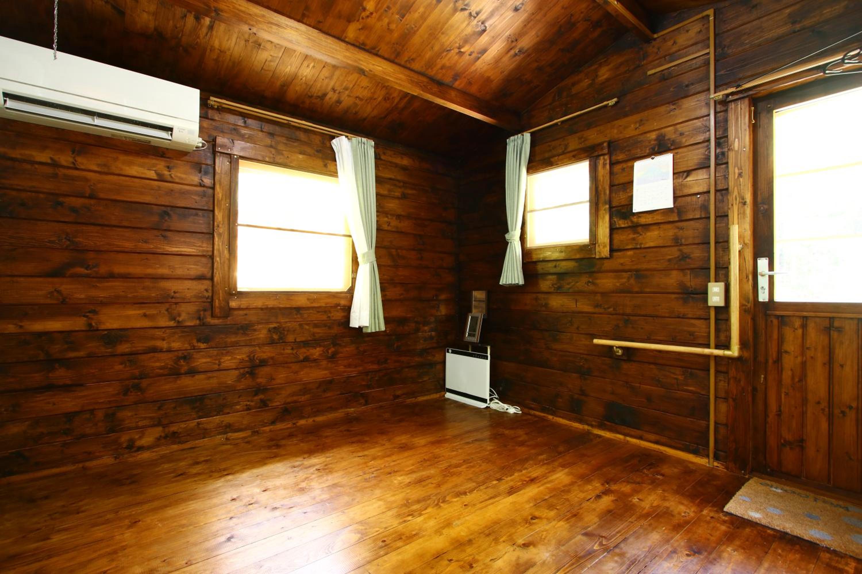 Quadruple Room - Disability Access photo 1