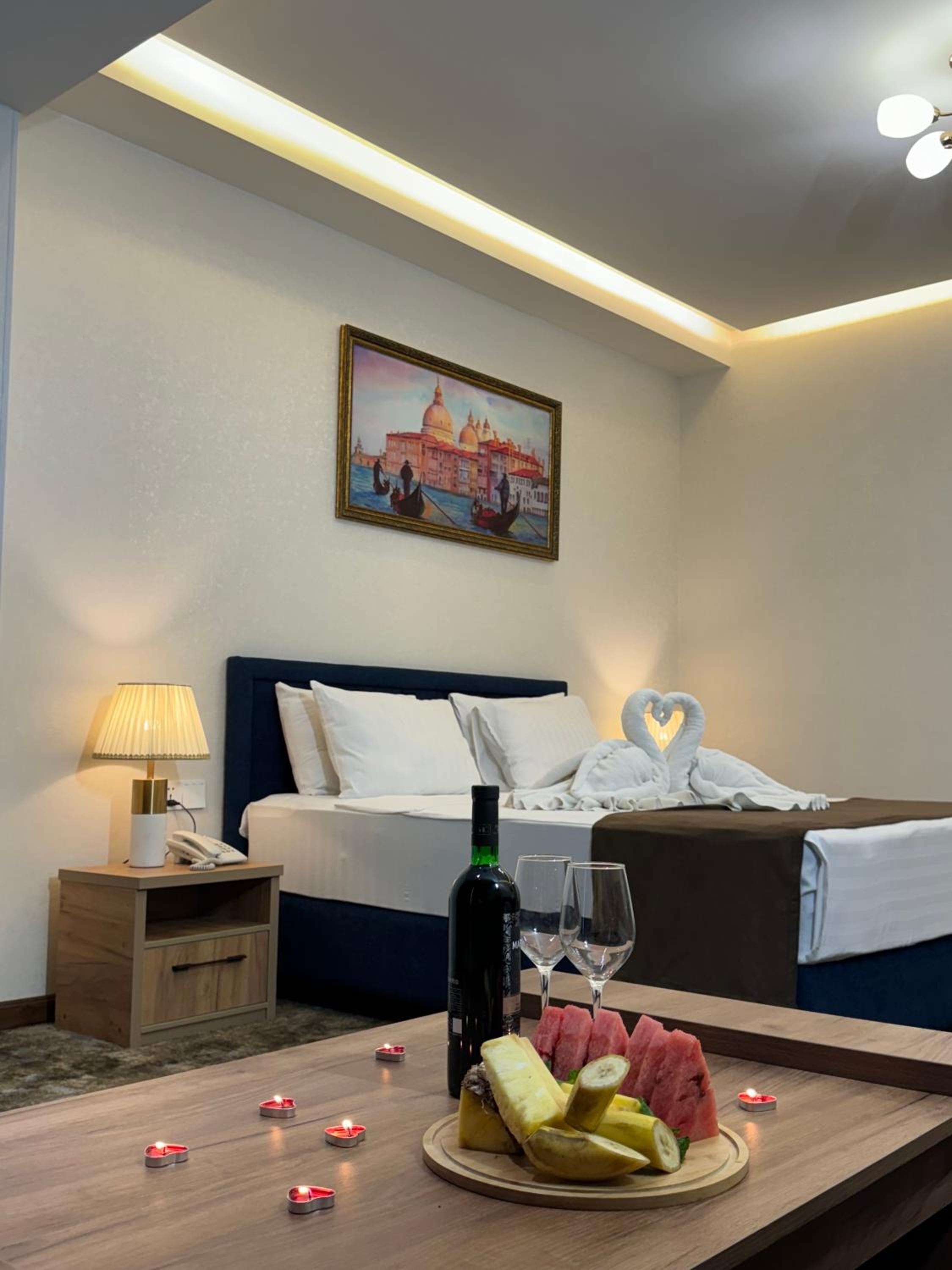 Standard Double Room - Photo 11