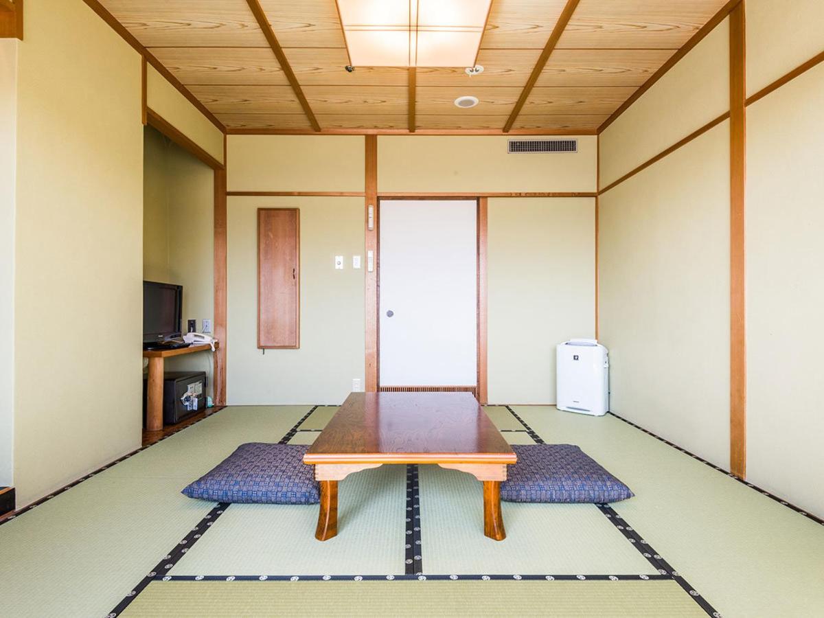 Standard Japanese-Style-Room 28 square yards - Shared Bathroom - Non-Smoking - Photo 2