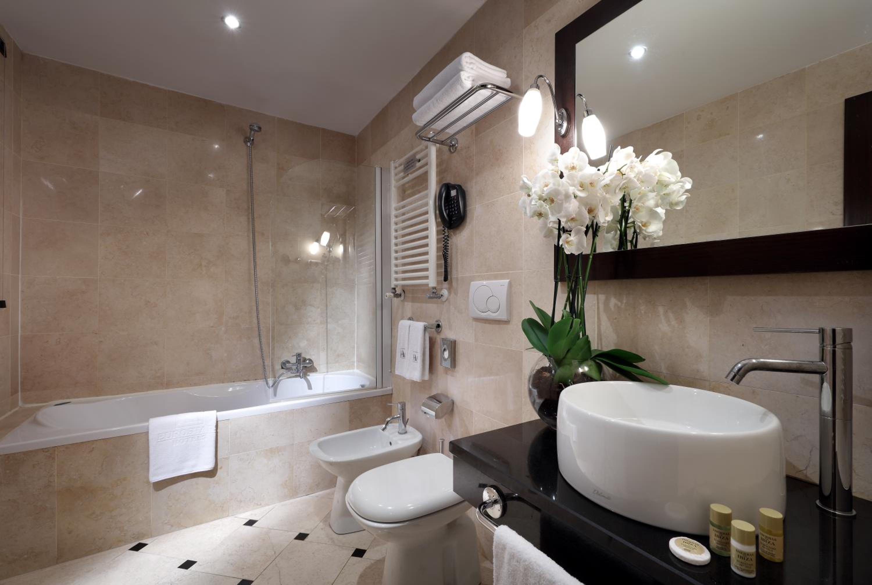 Suite with Terrace photo 1