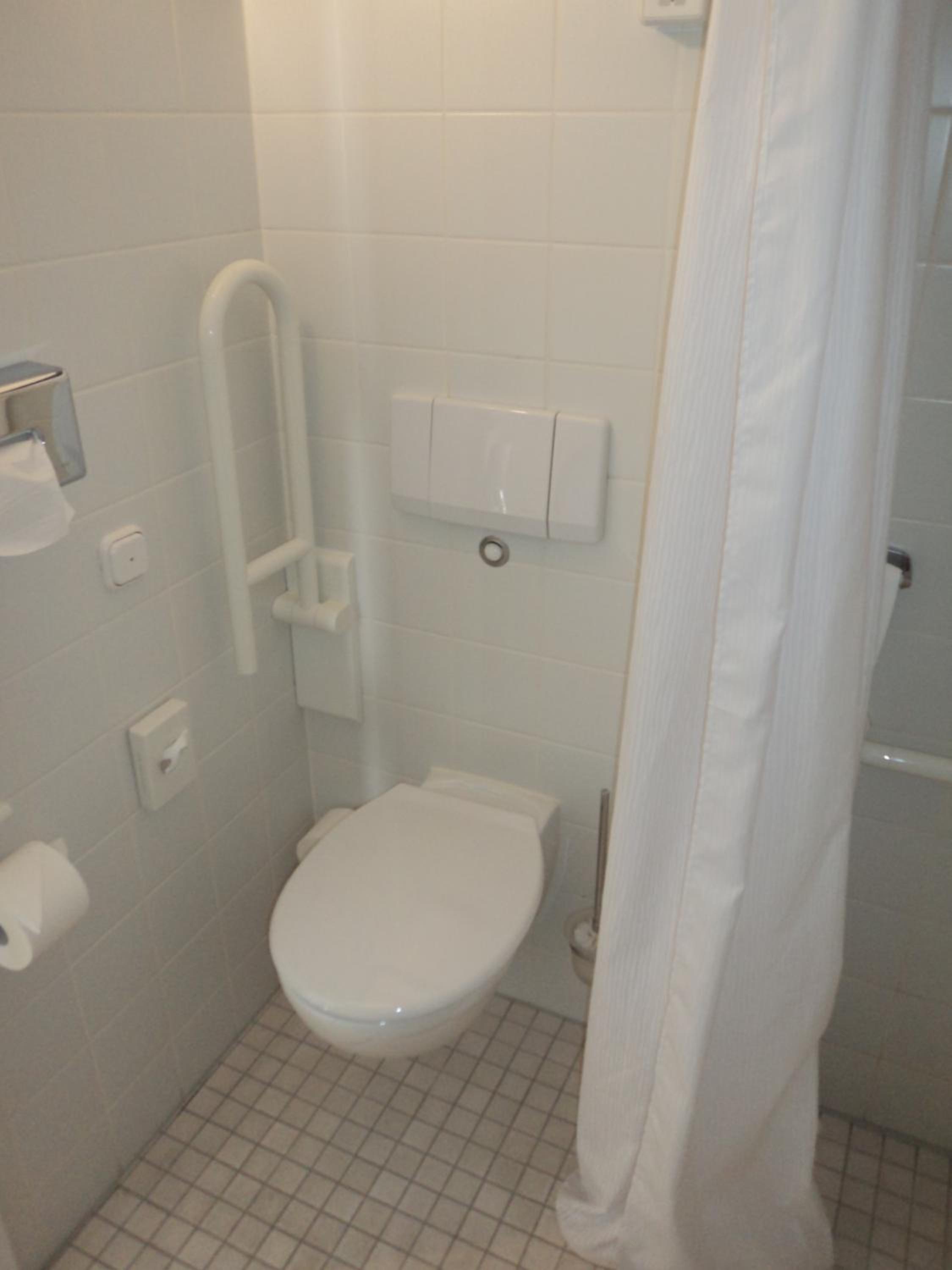 Double Room - Disability Access photo 2