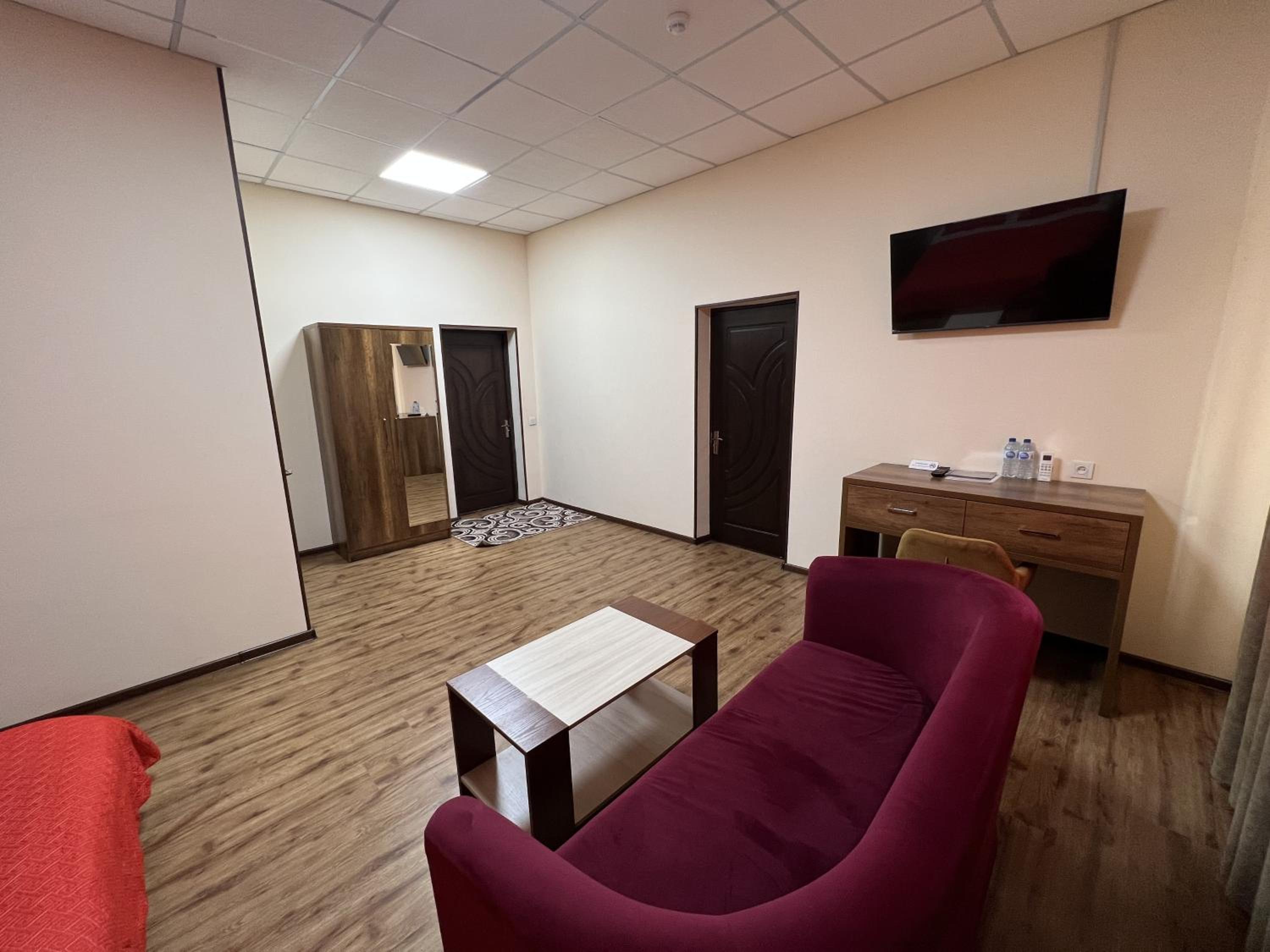 Deluxe Triple Room