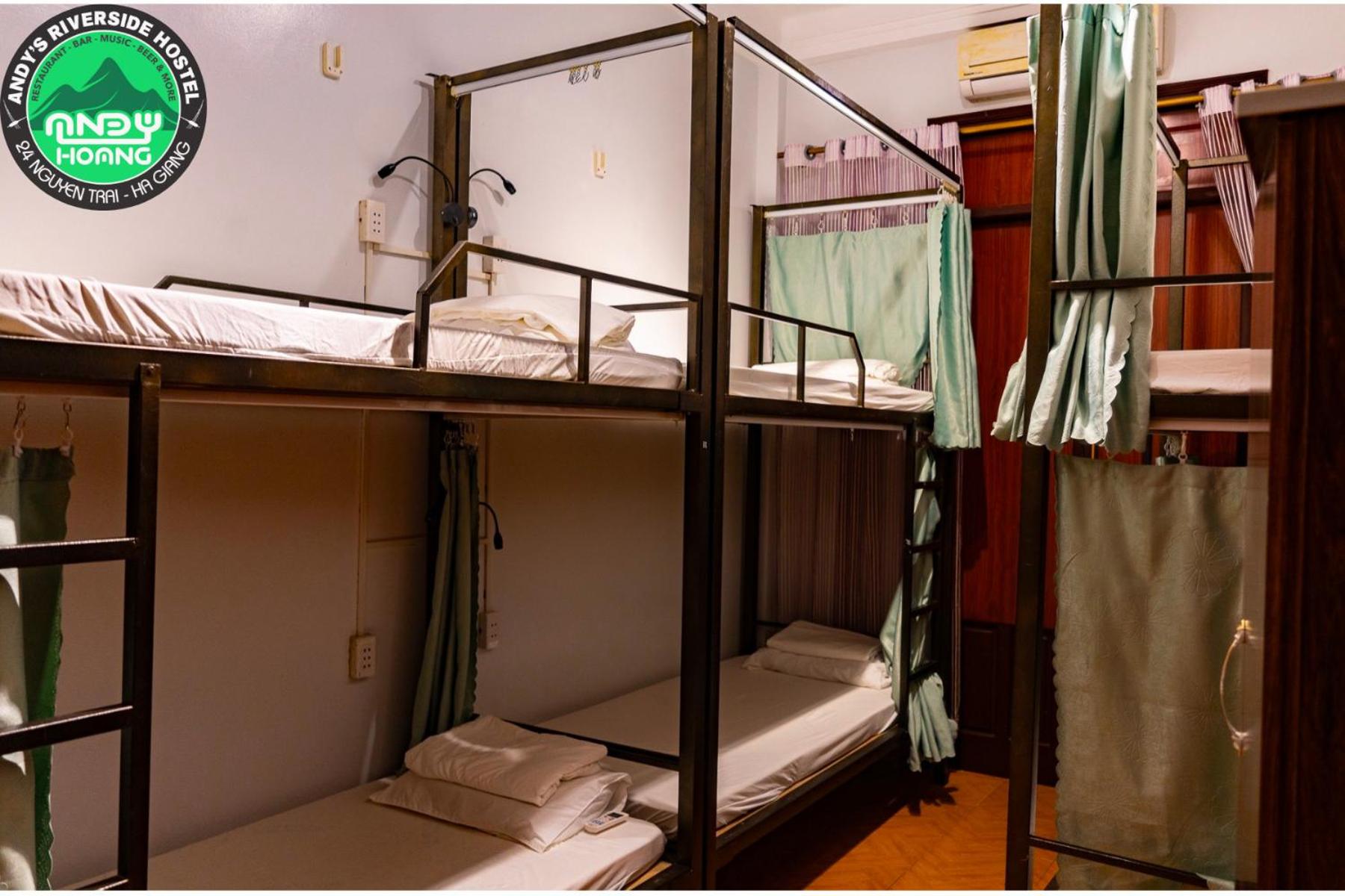Bunk Bed in Mixed Dormitory Room photo 2