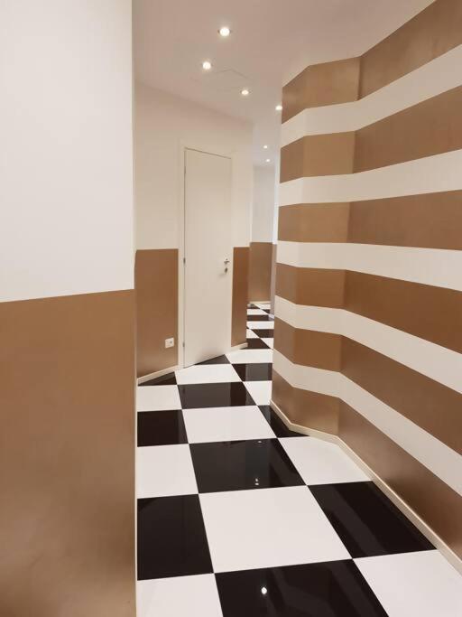 Family Studio - Photo 11
