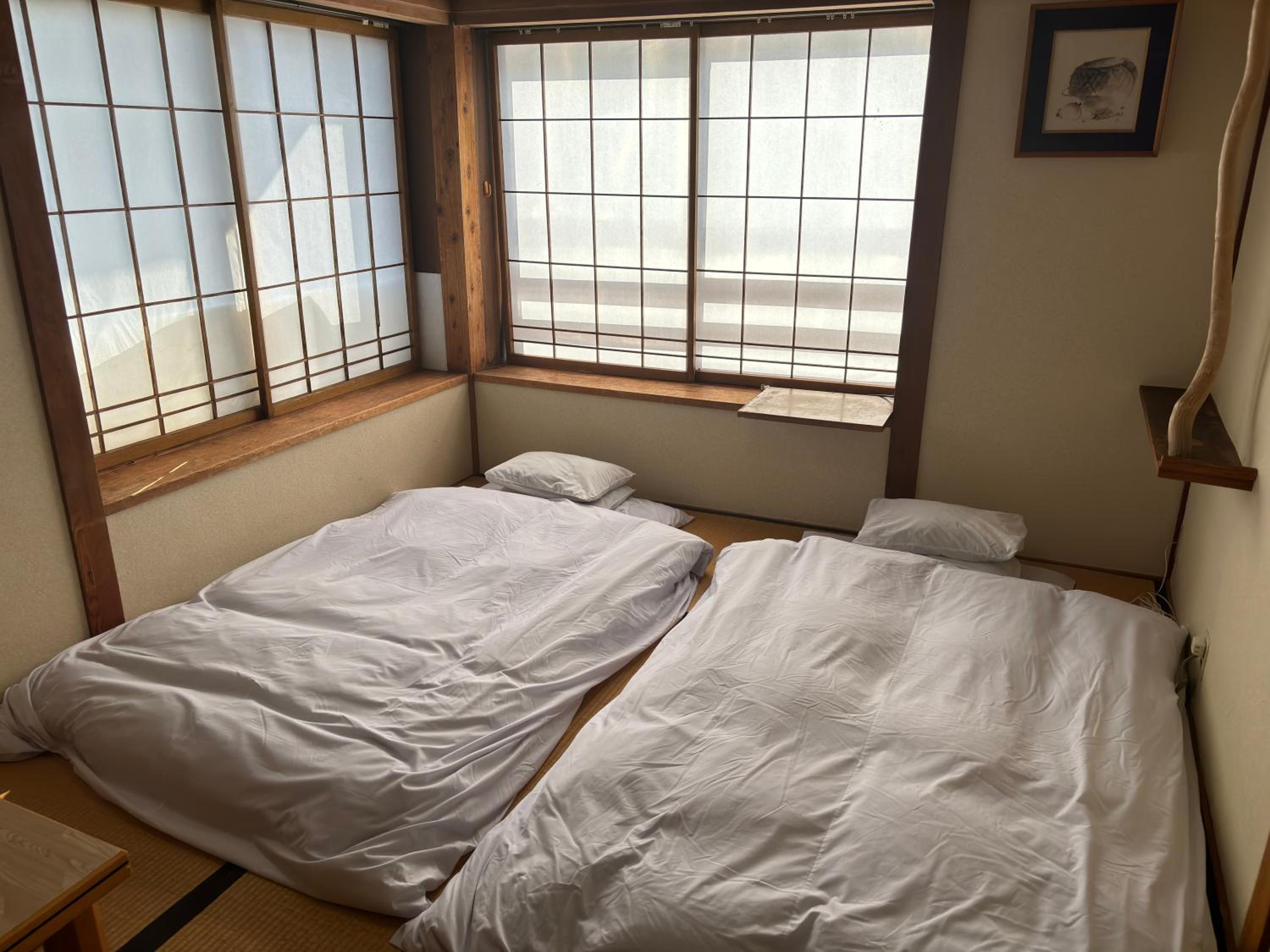 Twin Room with Mountain View