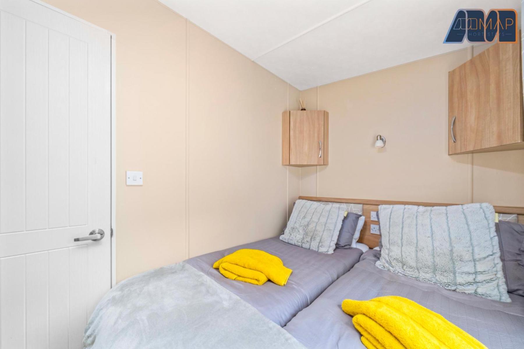 Three-Bedroom Apartment photo 1