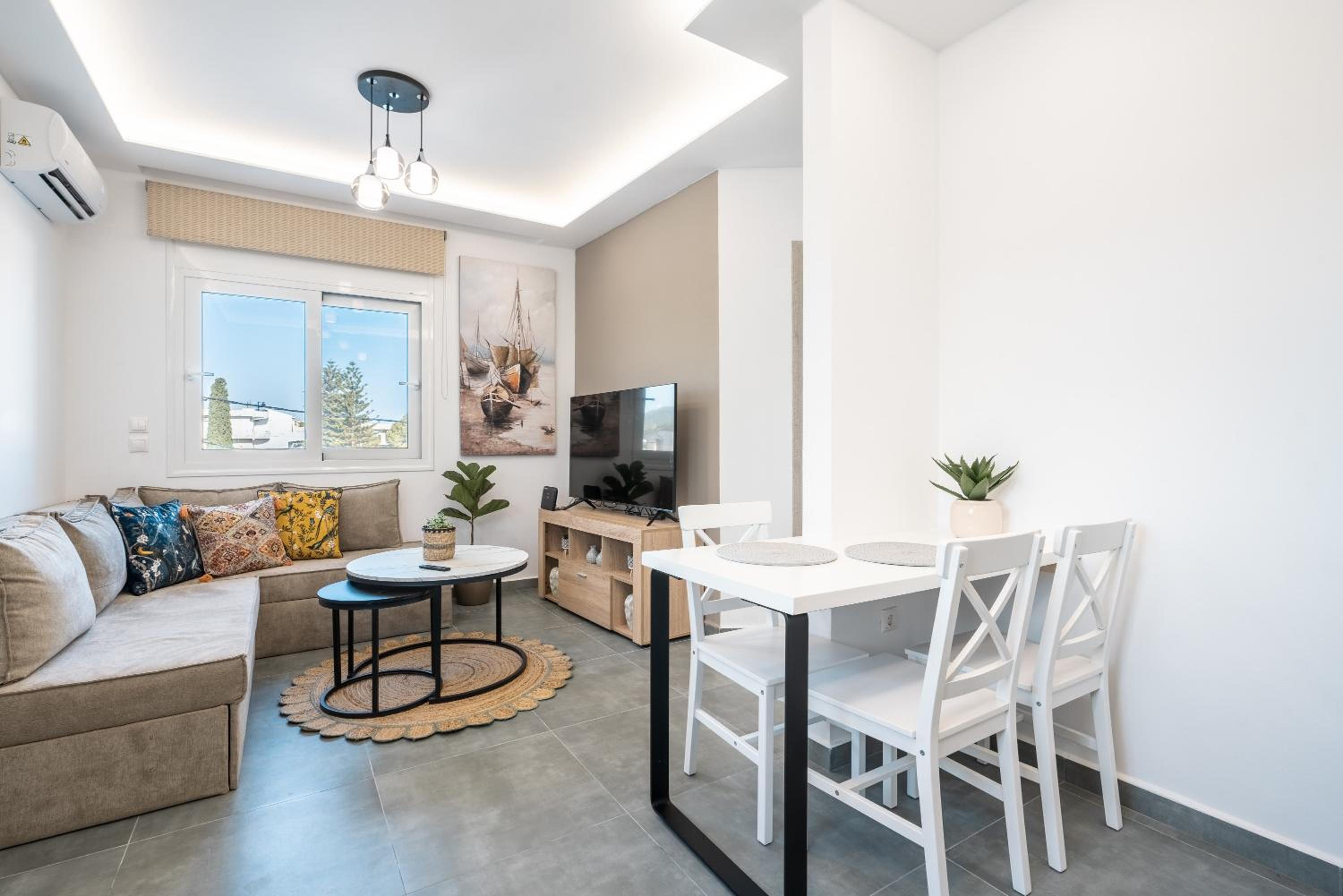 Superior One-Bedroom Apartment with Balcony